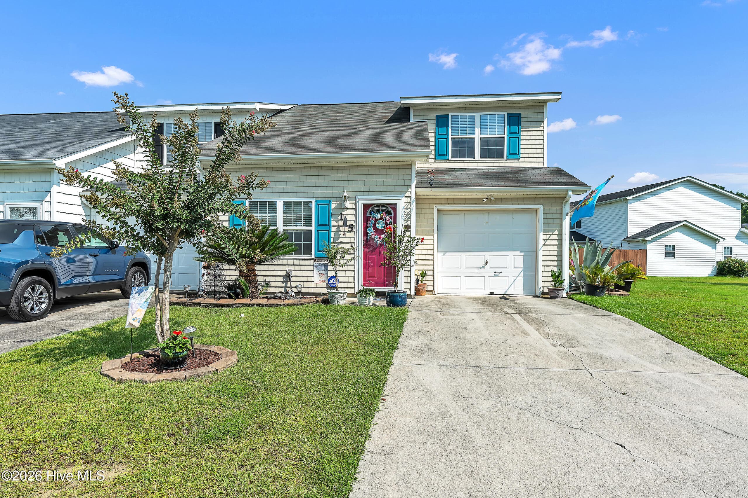 Front of 115 Jessie Circle, Hubert, NC 28539