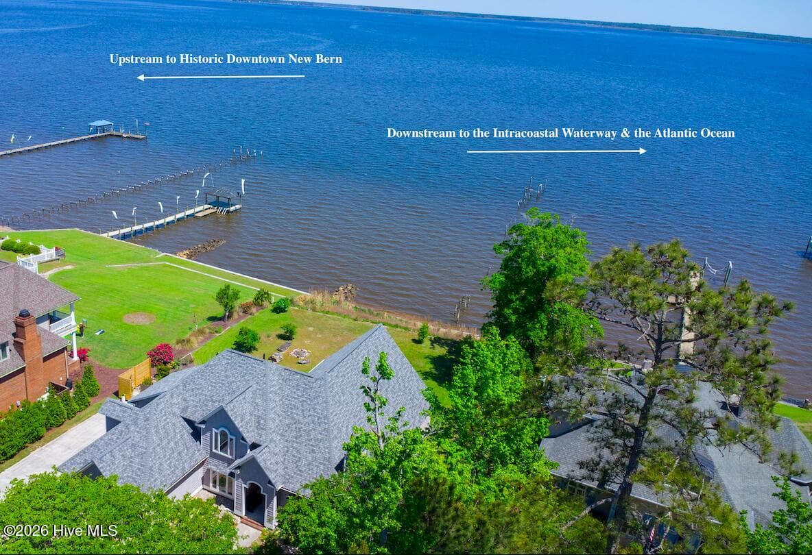Exterior of 228 Drake Landing, New Bern, NC 28560