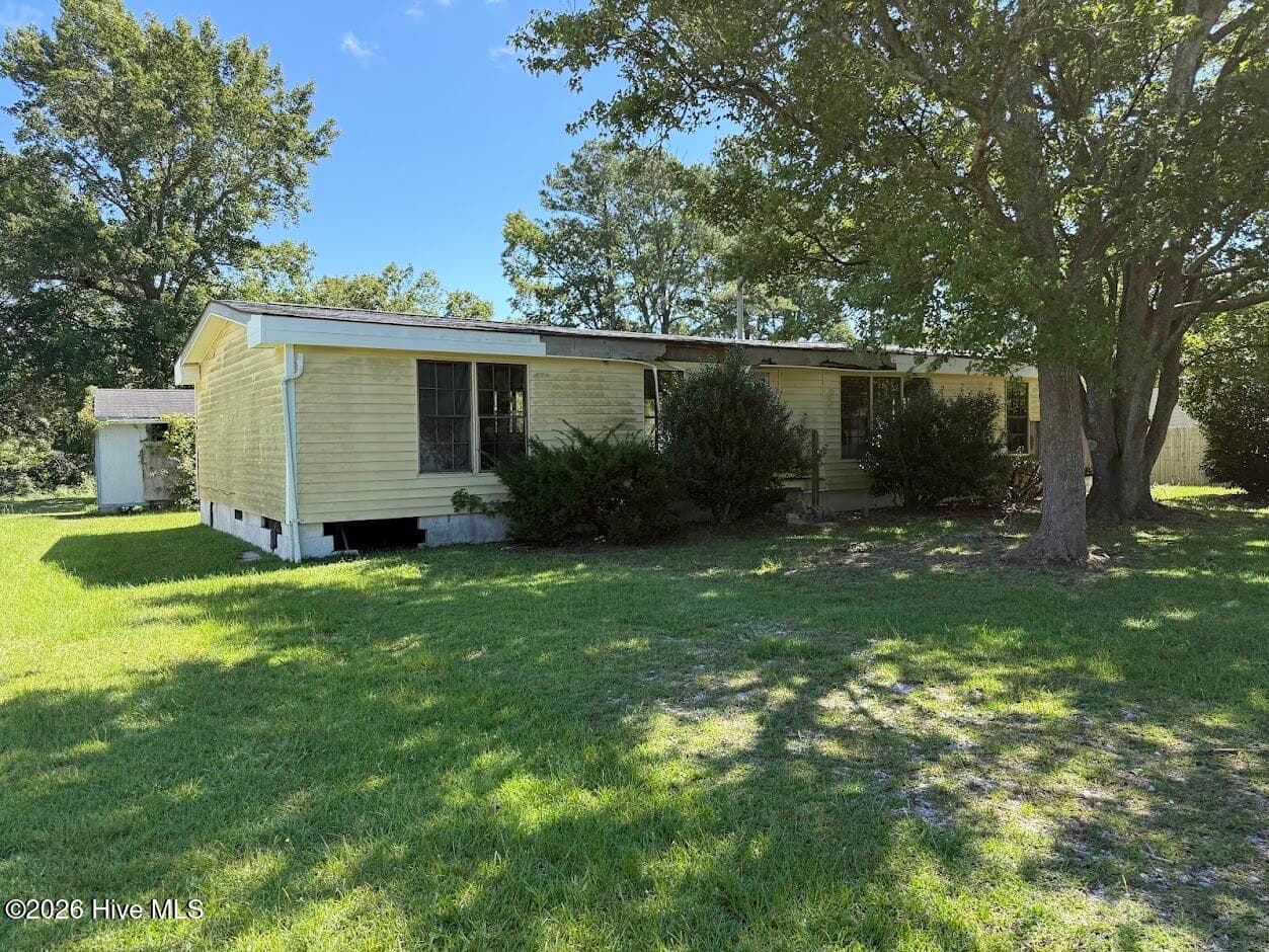Front of 255 Hilltop Road, Newport, NC 28570