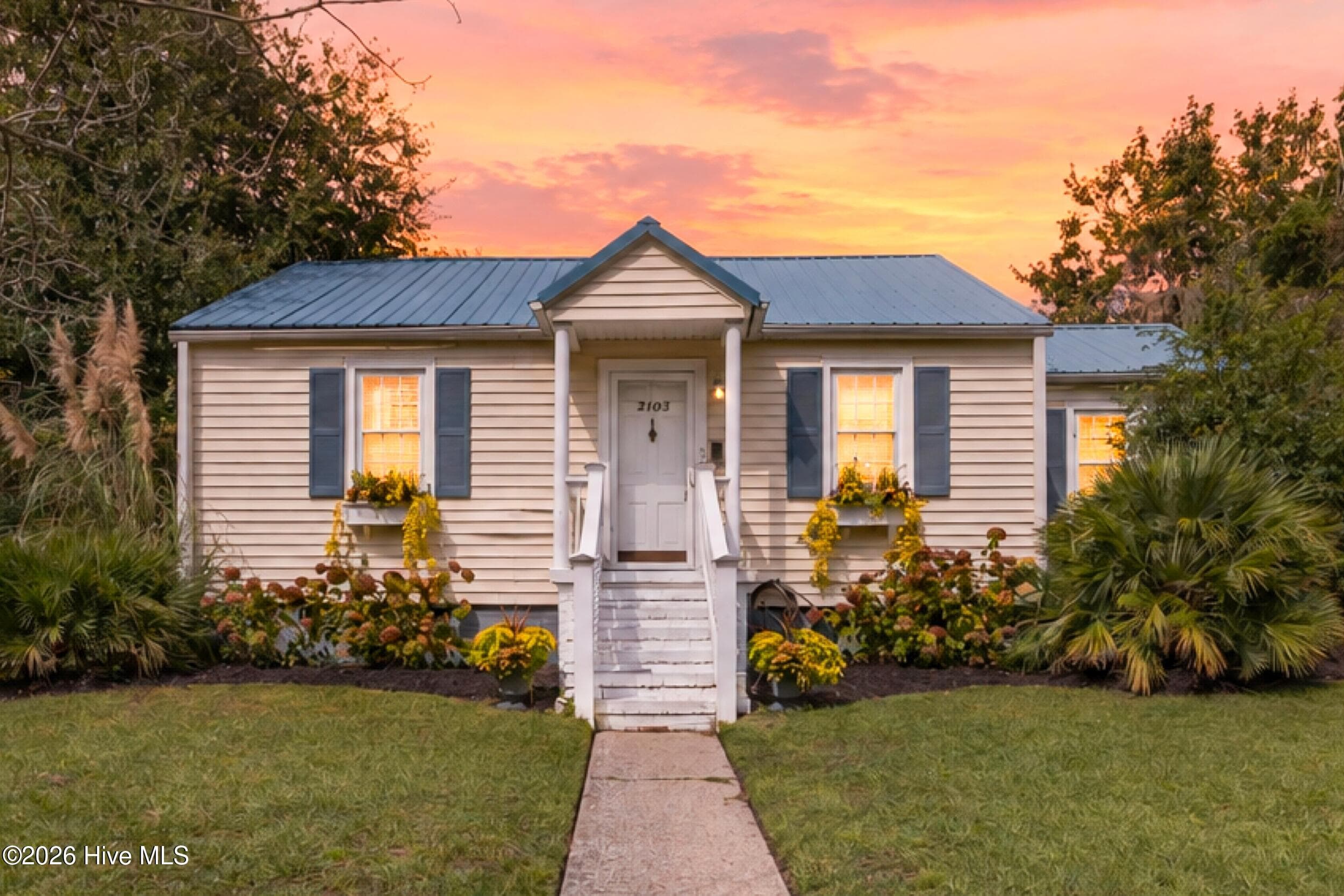 Front of 2103 Brandon Road, Wilmington, NC 28405