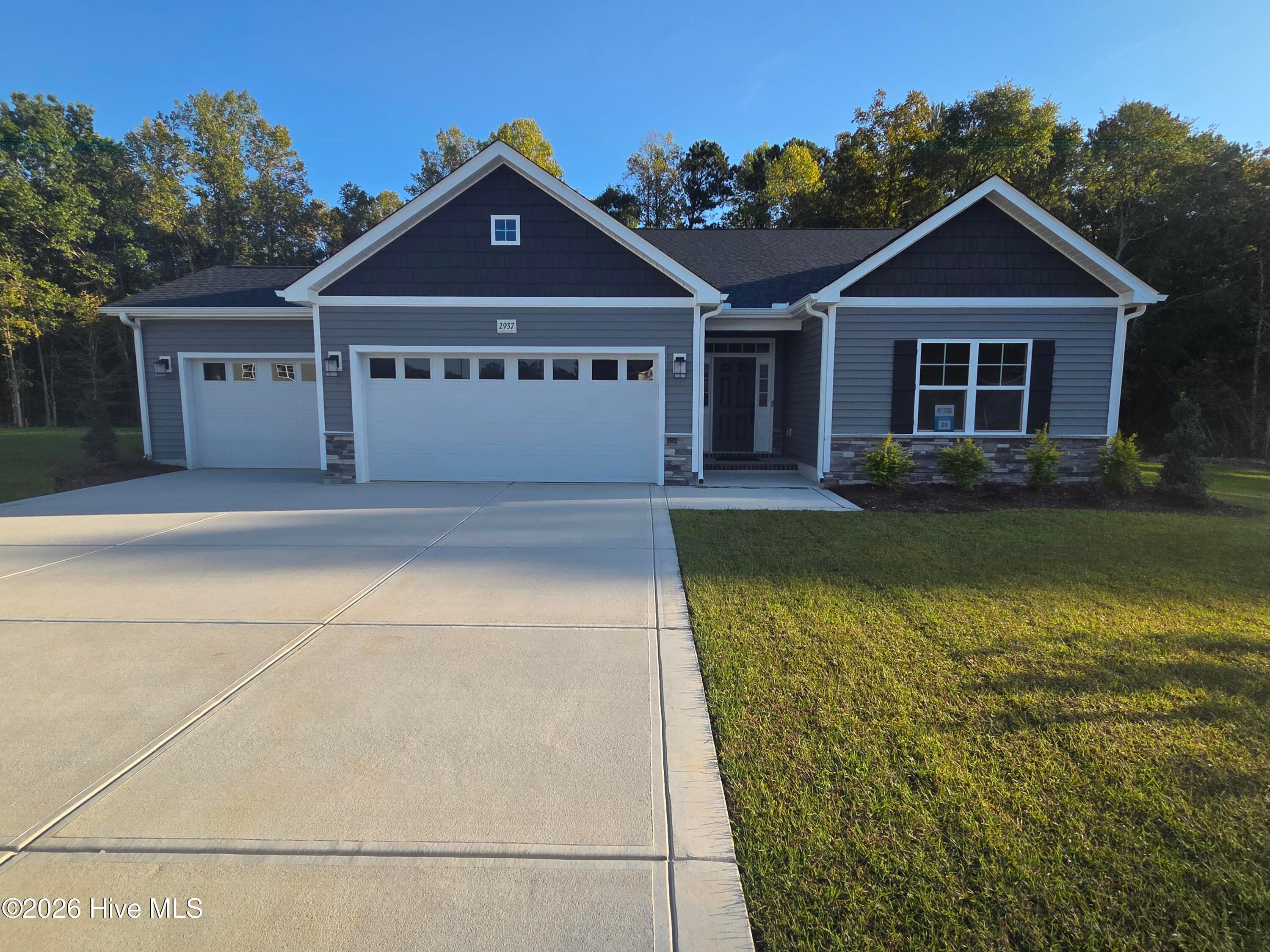 Front of 2937 Loch Court, Grimesland, NC 27837