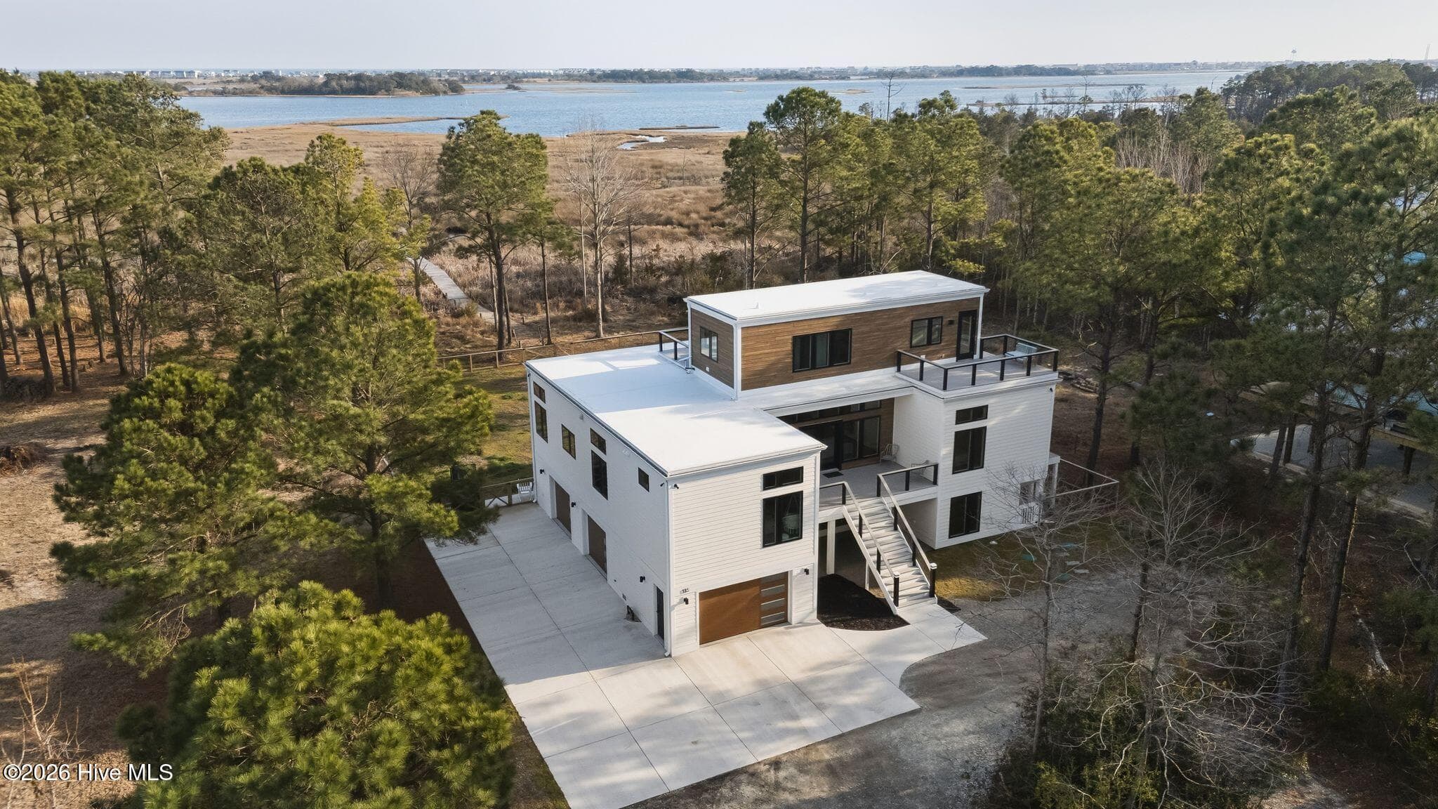 Front of 135 Heron Cove Road, Hampstead, NC 28443