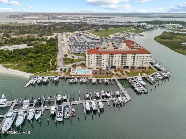 Front of 100 Olde Towne Yacht Club Drive E17, Beaufort, NC 28516
