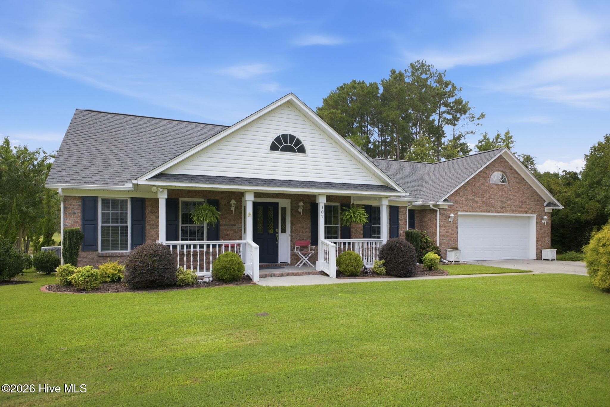 Front of 107 Silver Lake Court, Swansboro, NC 28584
