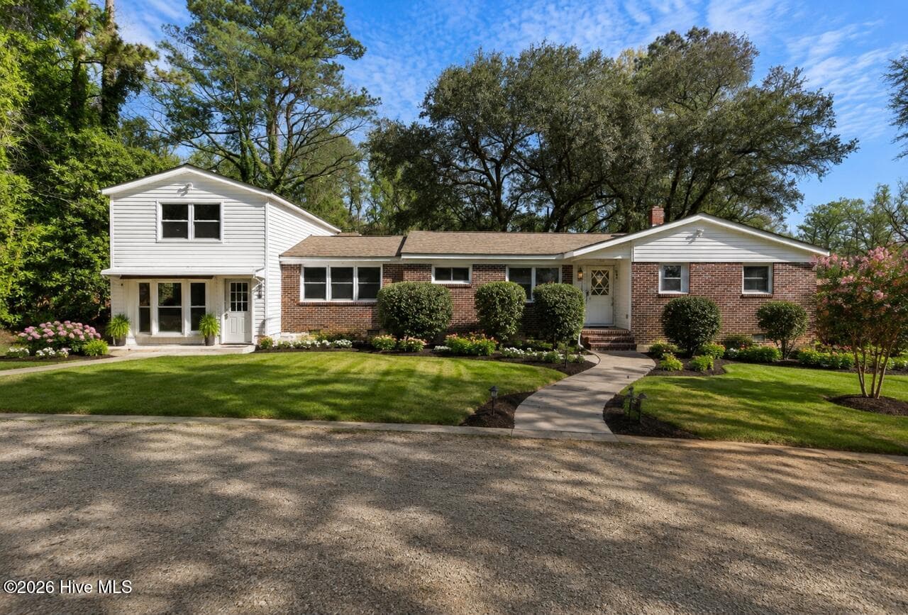 Exterior of 1190 Blue Creek Road, Jacksonville, NC 28540