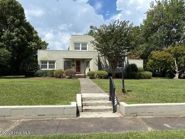 Front of 1210 Essex Drive, Wilmington, NC 28403