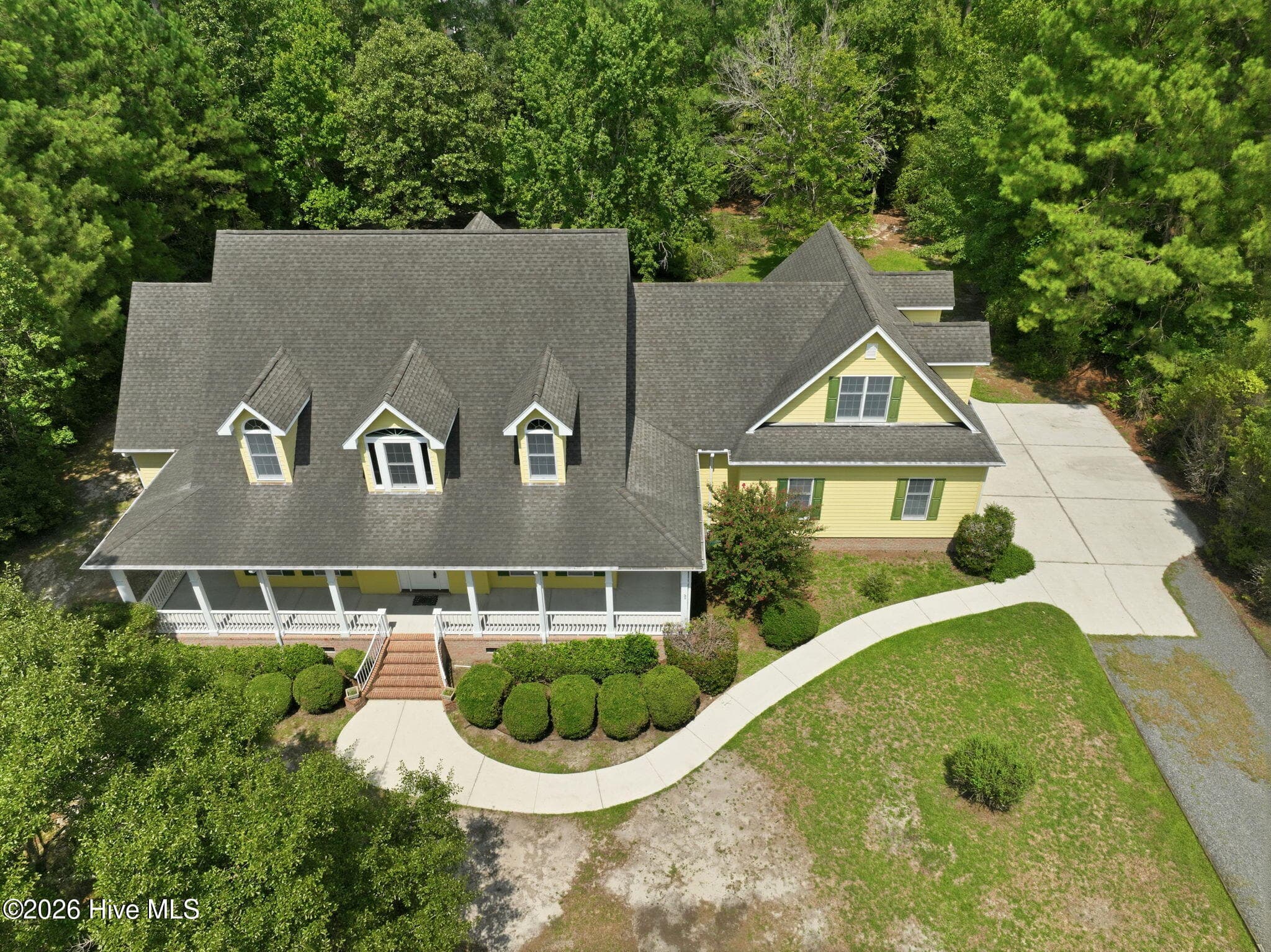 Exterior of 303 Creekview Drive, Hampstead, NC 28443