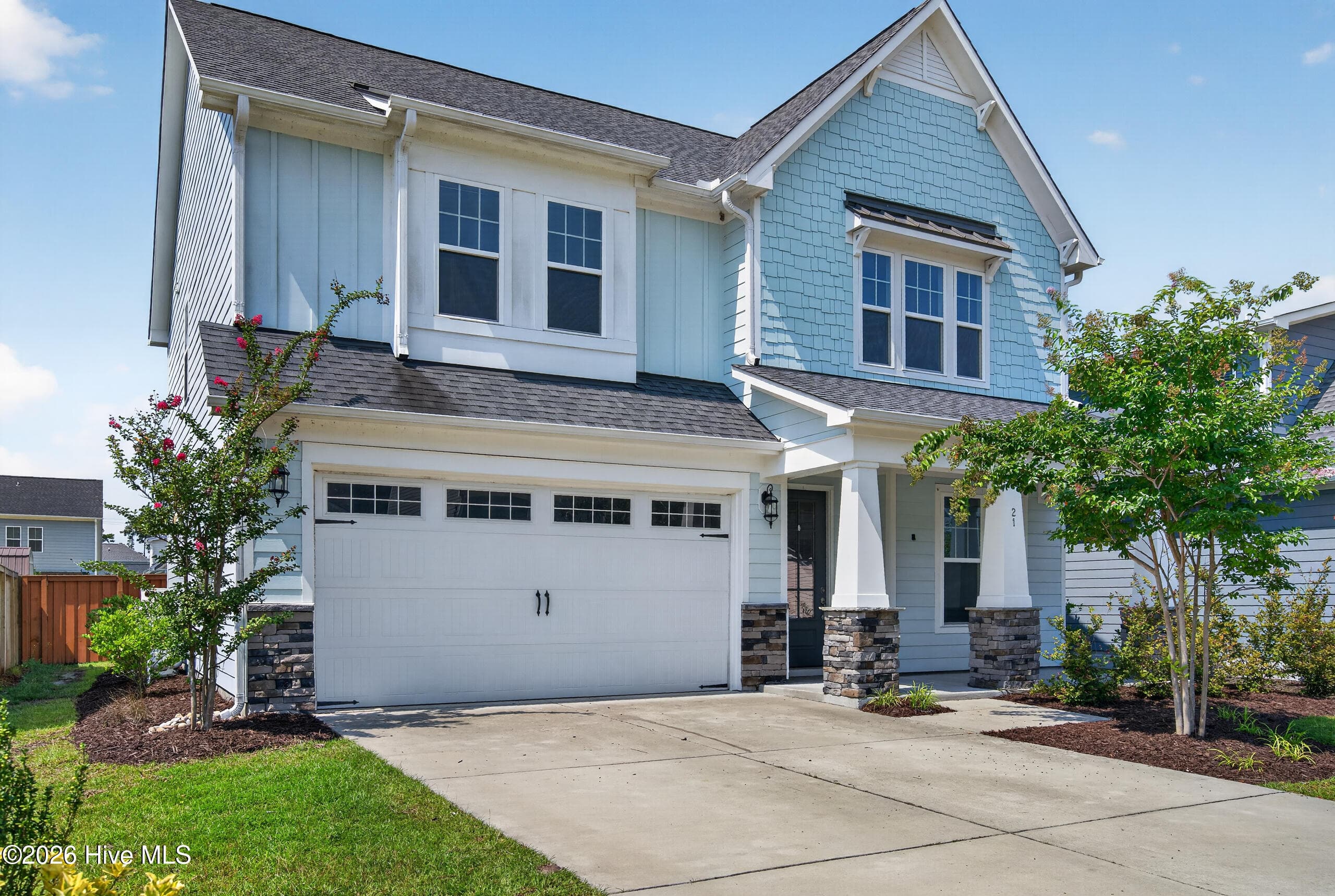 Exterior of 21 W Shooting Star Lane, Hampstead, NC 28443