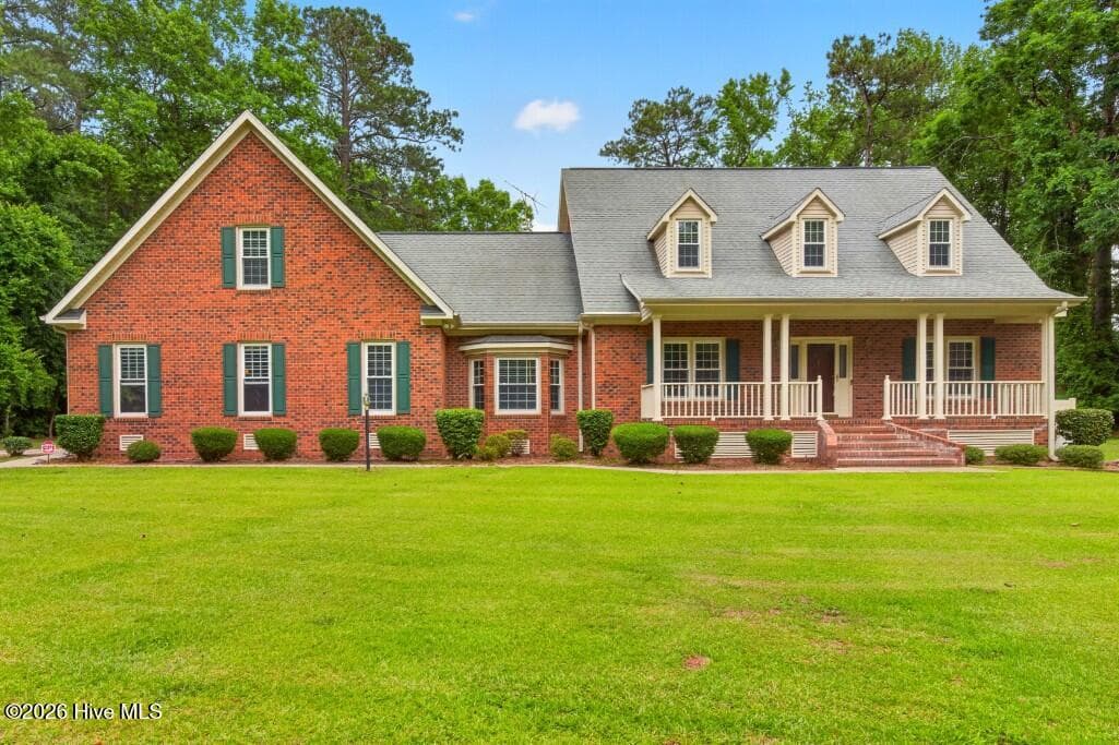Front of 2111 Hunt Hill Place, Kinston, NC 28504