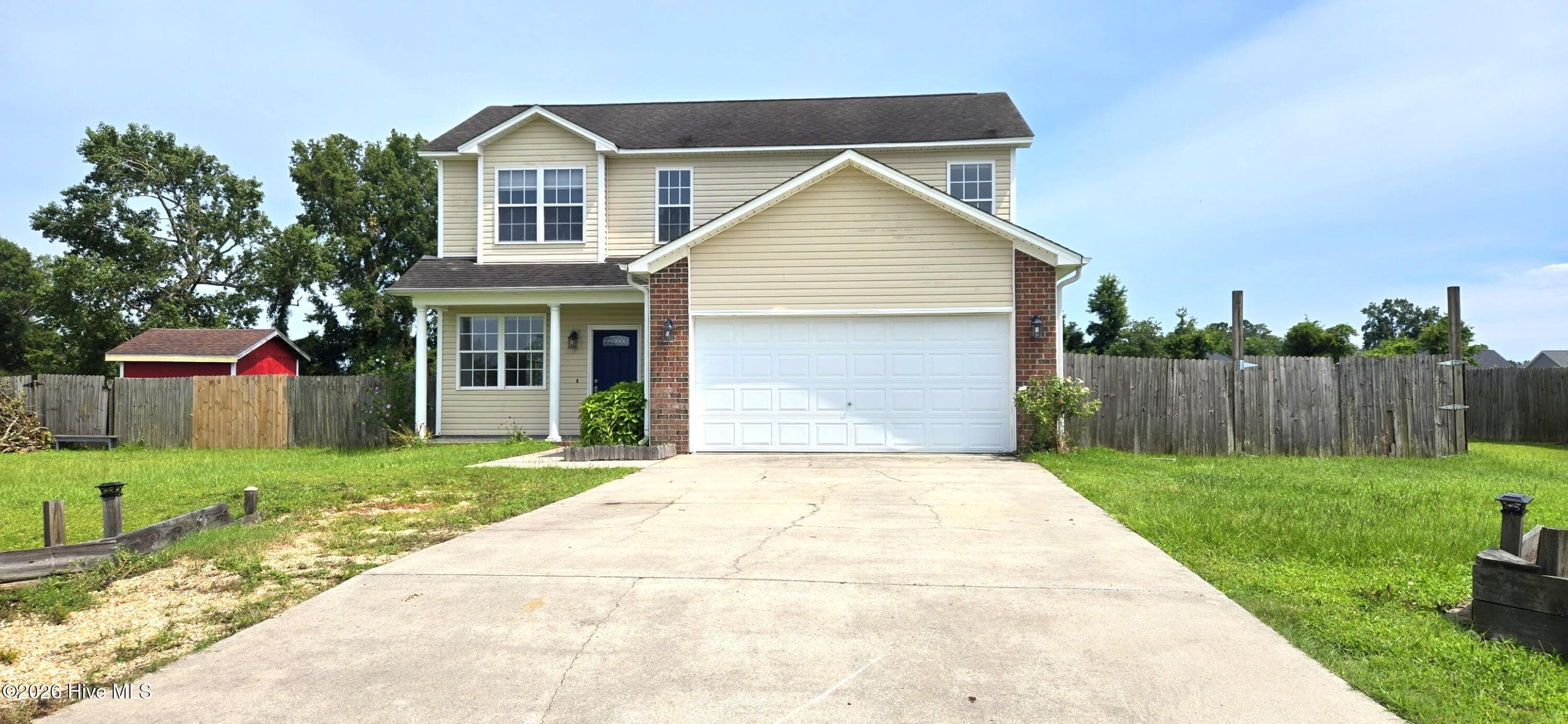 Front of 106 Hardin Drive, Maysville, NC 28555