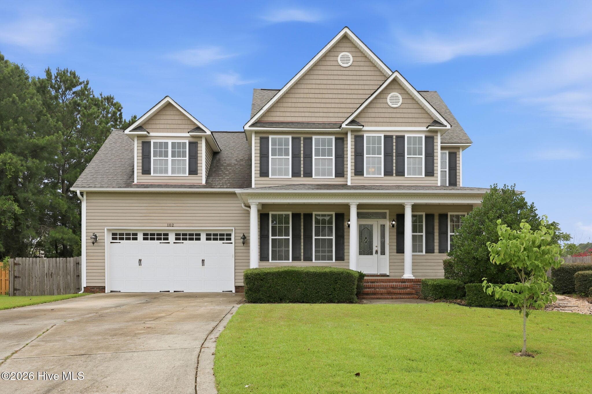 Front of 102 Thornberry Place, Jacksonville, NC 28540