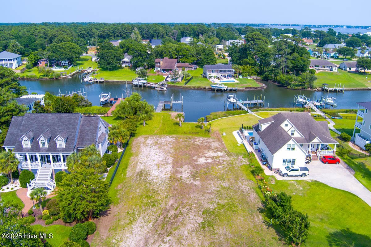 Front of 119 L 10 Cape Point Boulevard, Cape Carteret, NC 28584