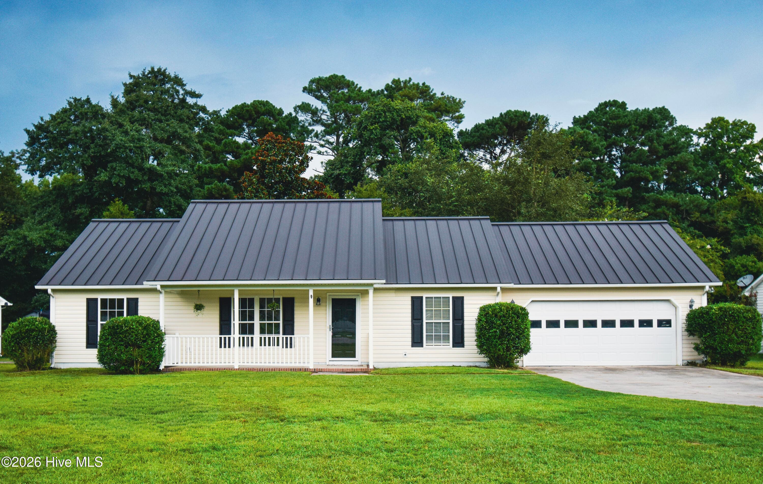 Front of 110 Goldie Lane, Beulaville, NC 28518