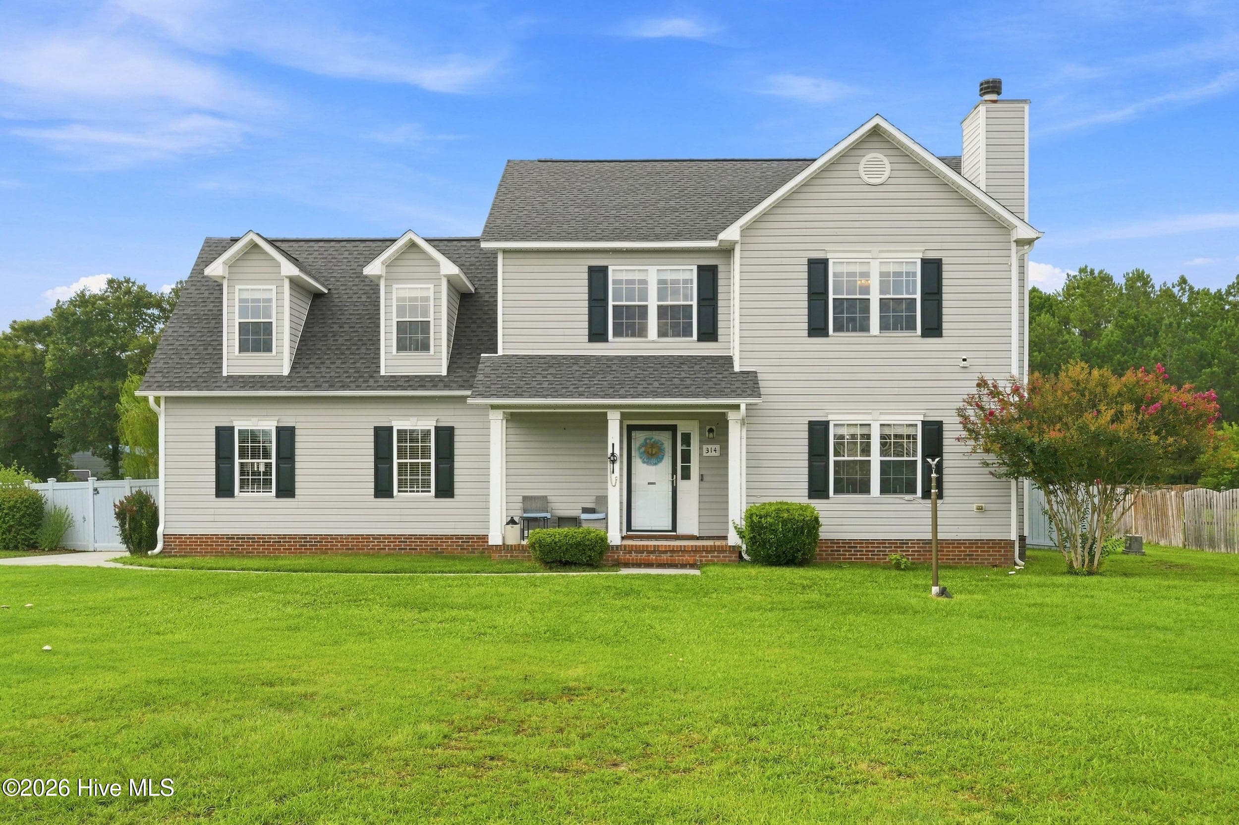Front of 314 Trappers Road, Hubert, NC 28539