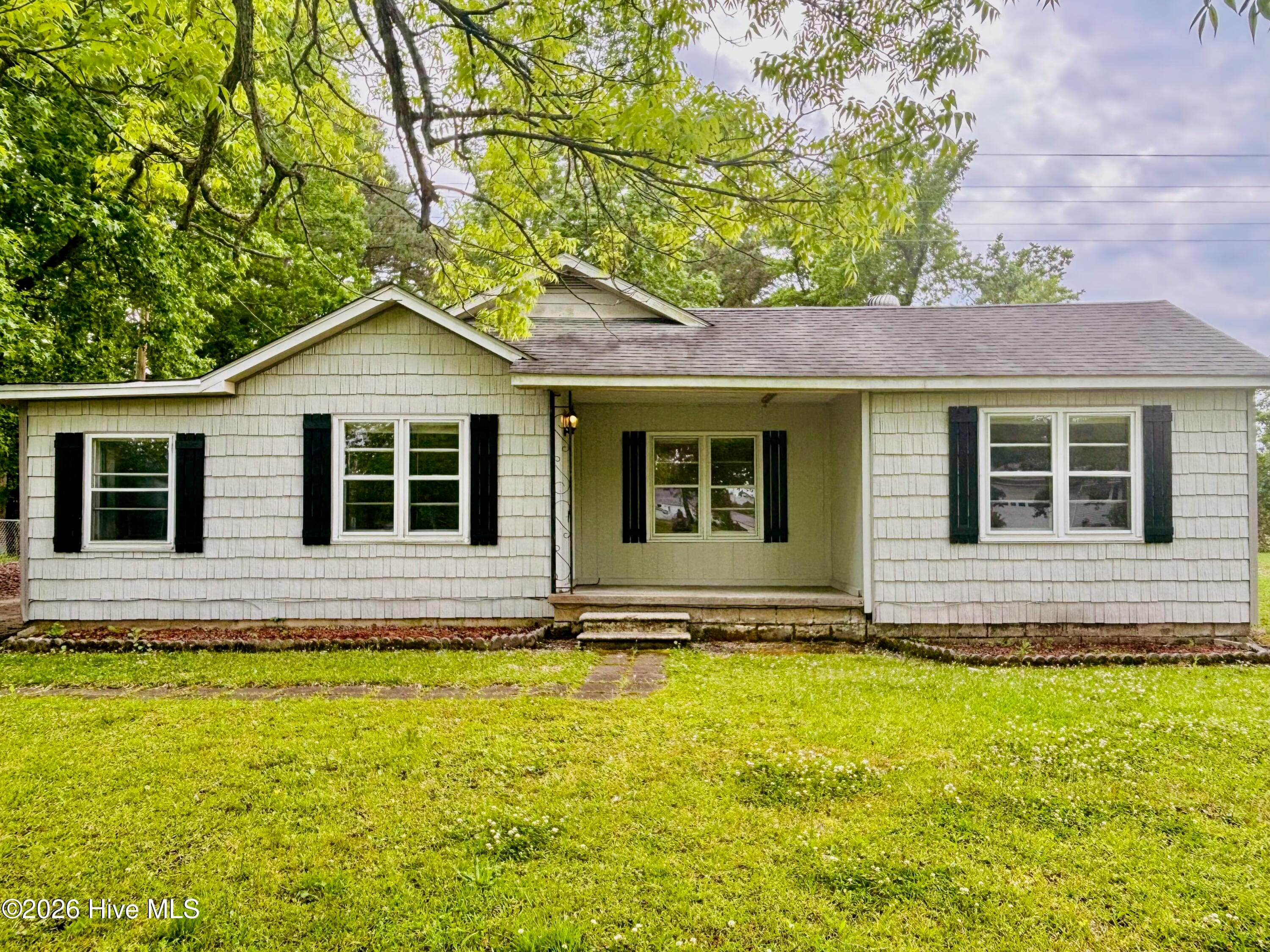 Front of 580 Gillikin Road, Beaufort, NC 28516