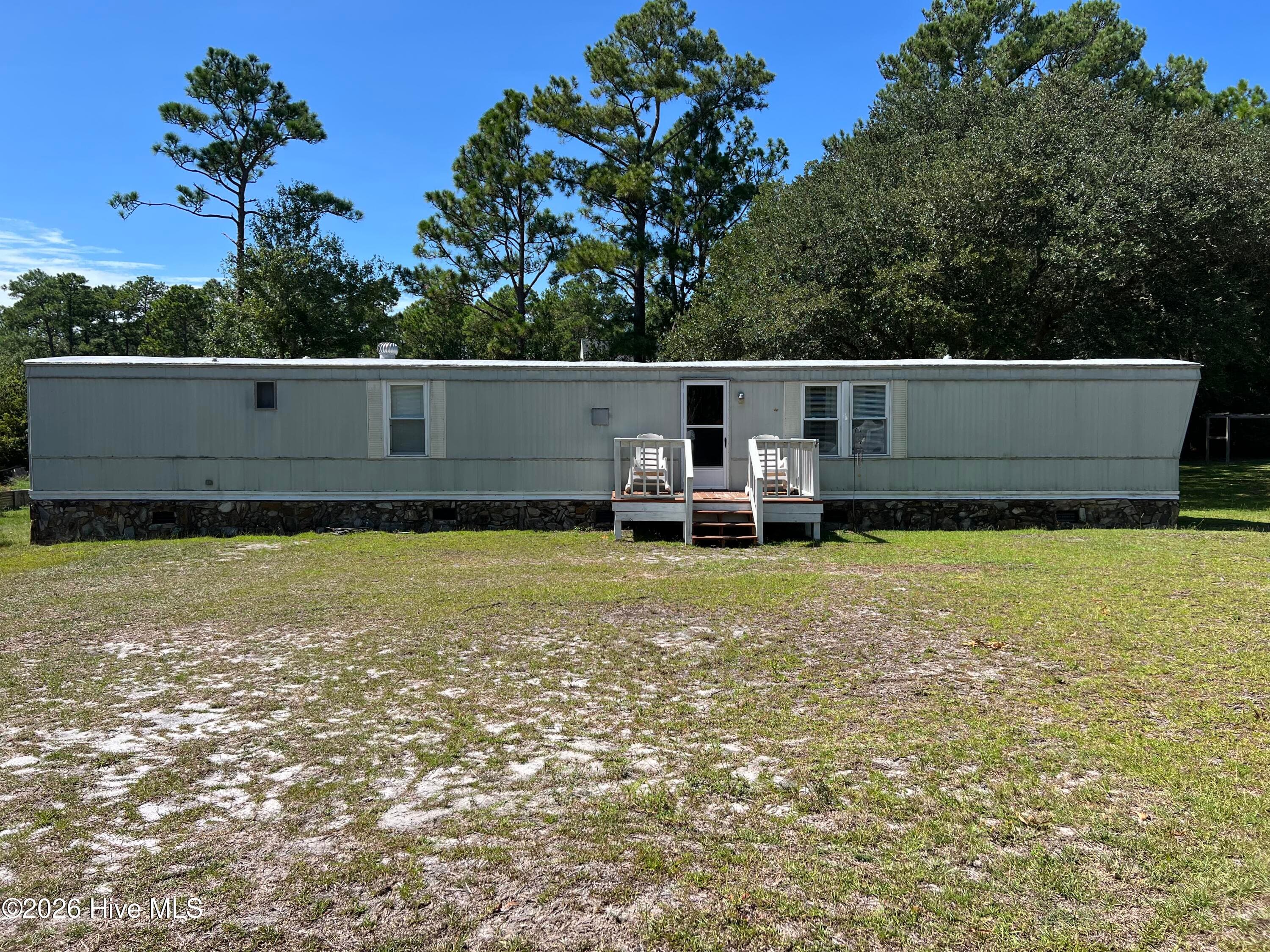 Front of 112 Pettiford Road, Peletier, NC 28584