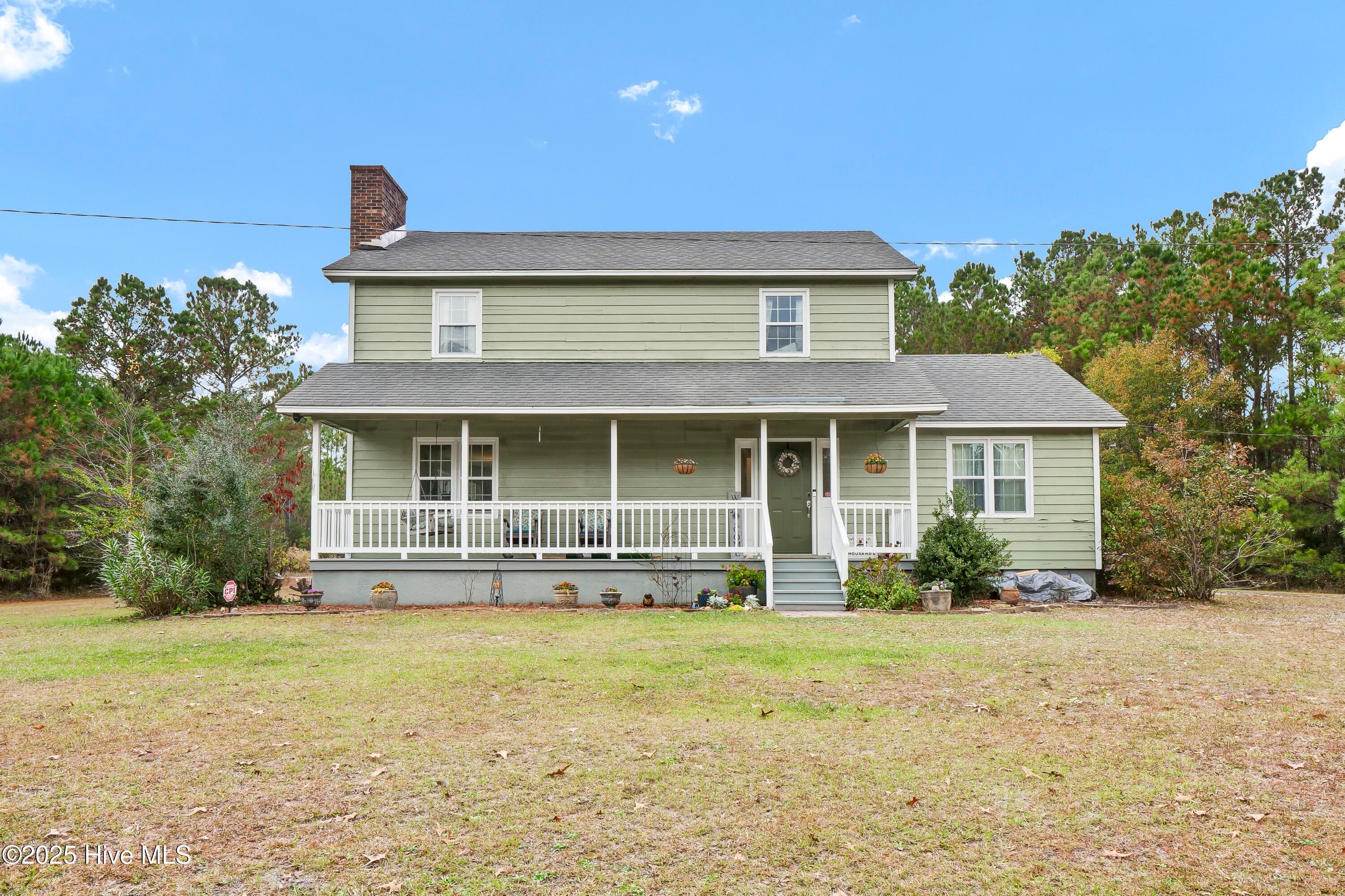 Front of 21801 Us 17 Highway, Hampstead, NC 28443