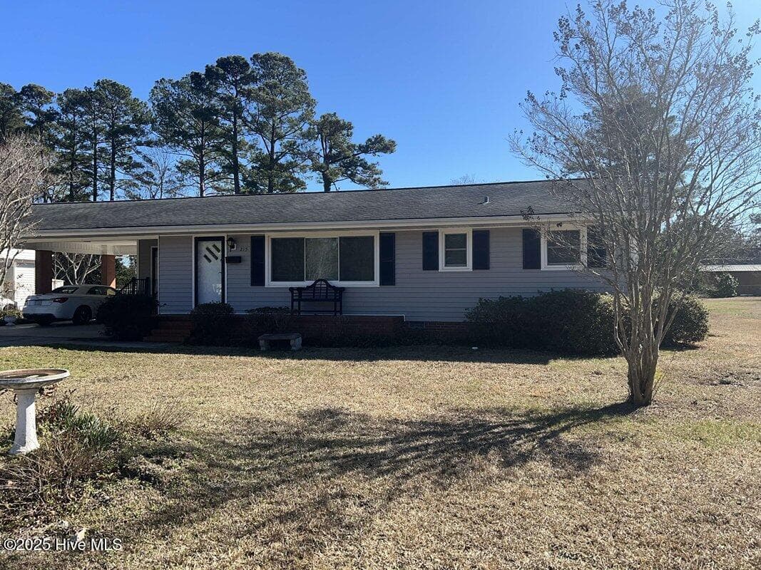 Front of 215 Nunn Street, Havelock, NC 28532