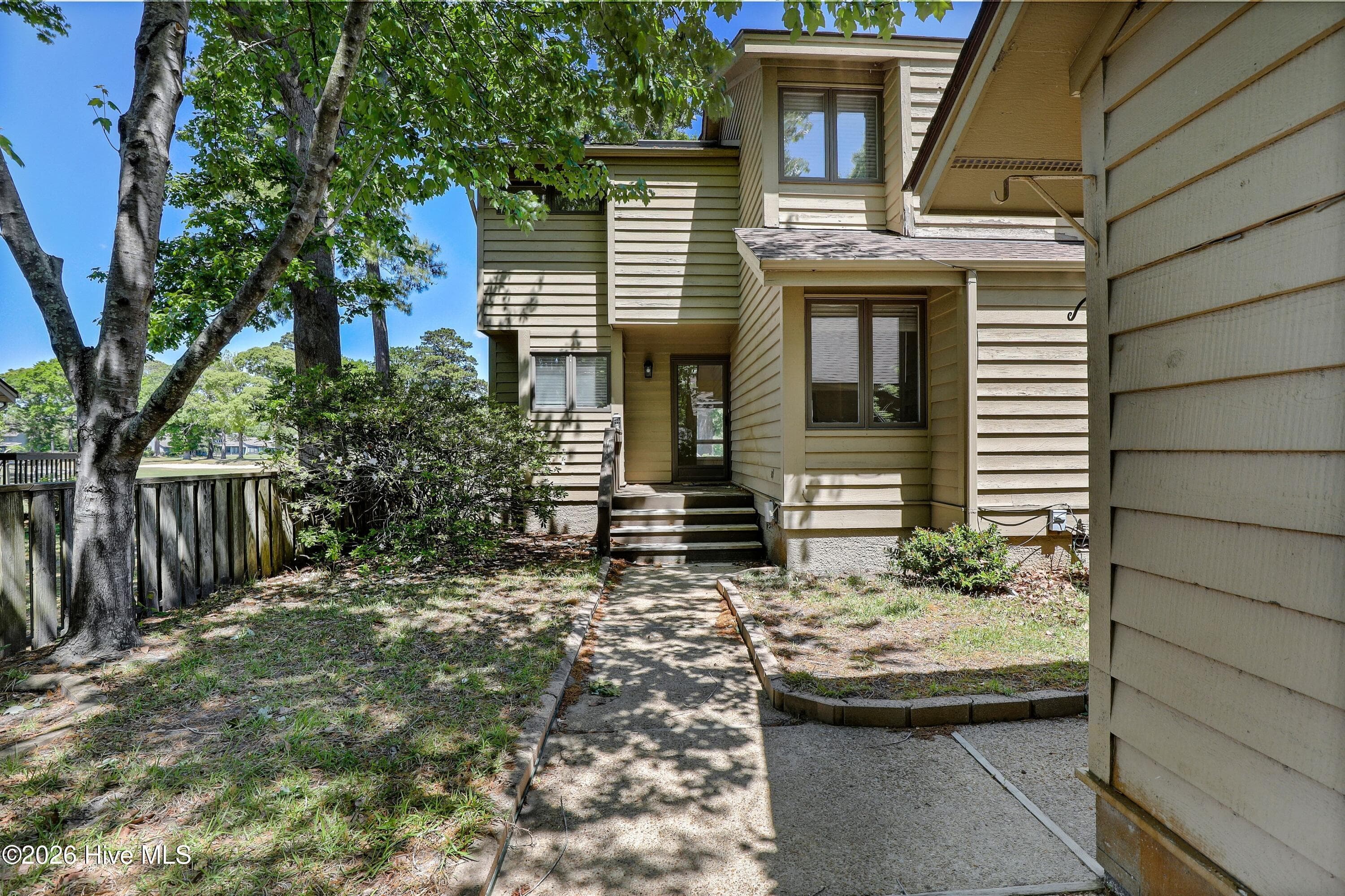 Front of 337 Sandpiper Lane, Hampstead, NC 28443