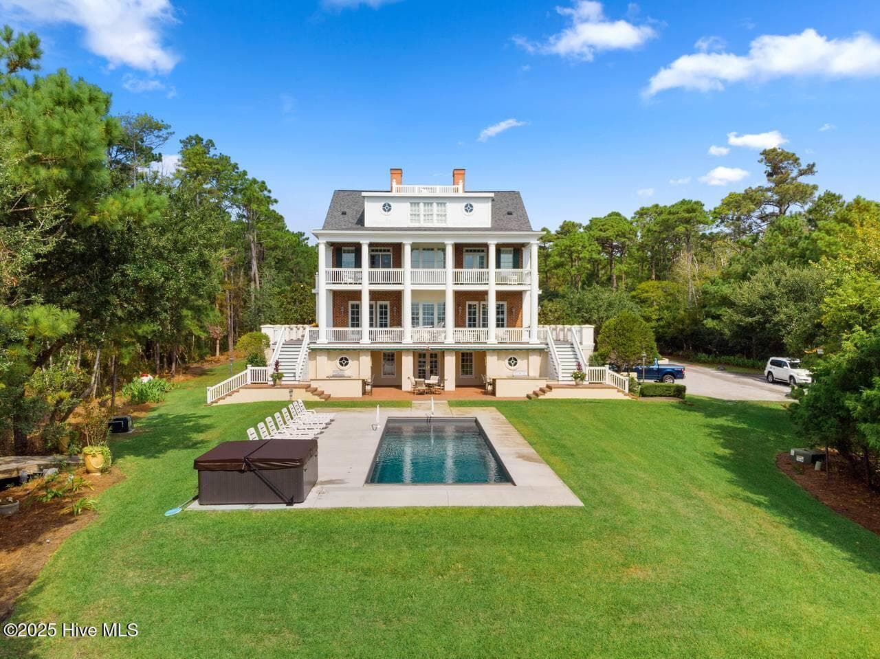 Front of 118 Buena Vista Drive, Newport, NC 28570