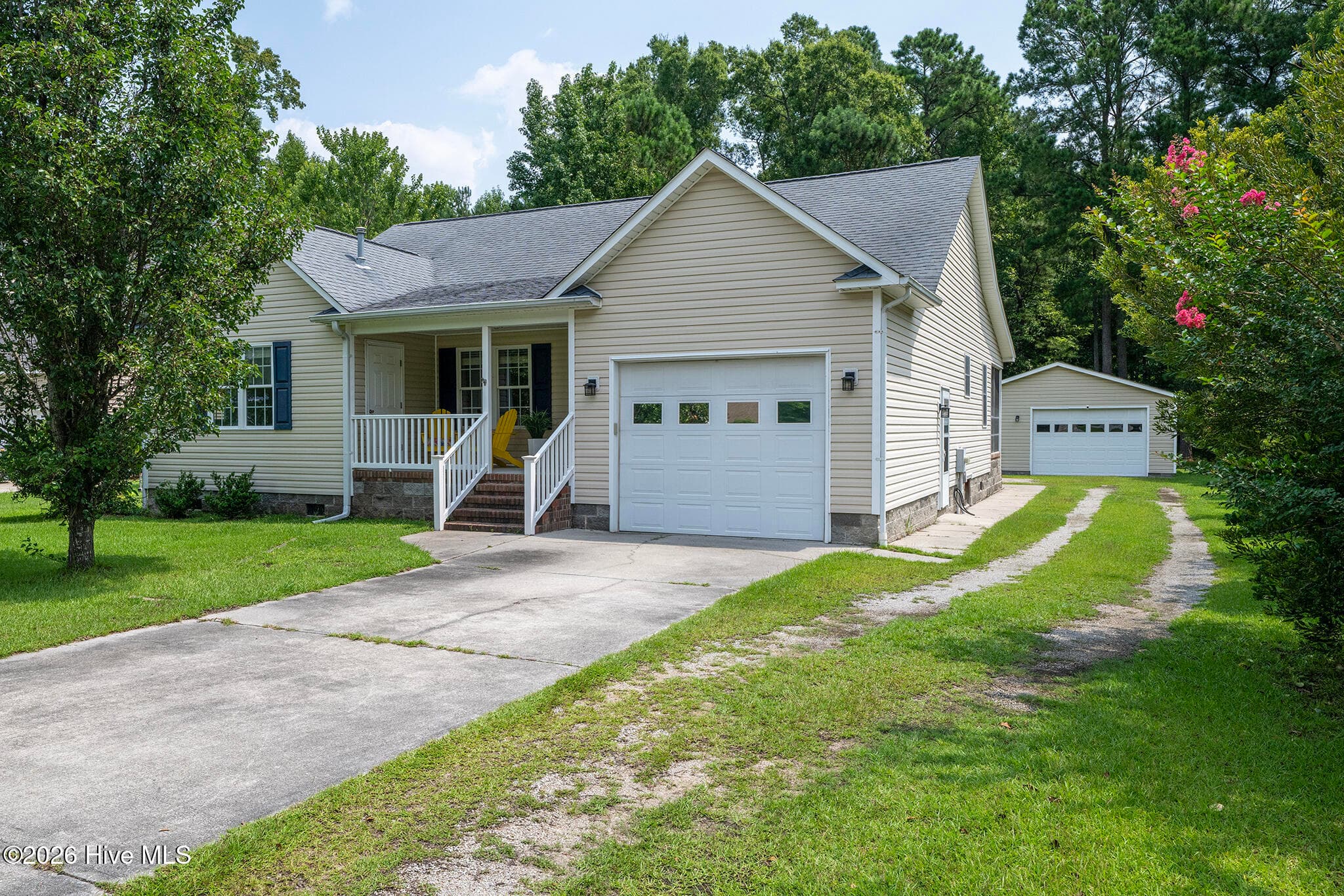 Exterior of 122 Laura Drive, New Bern, NC 28562