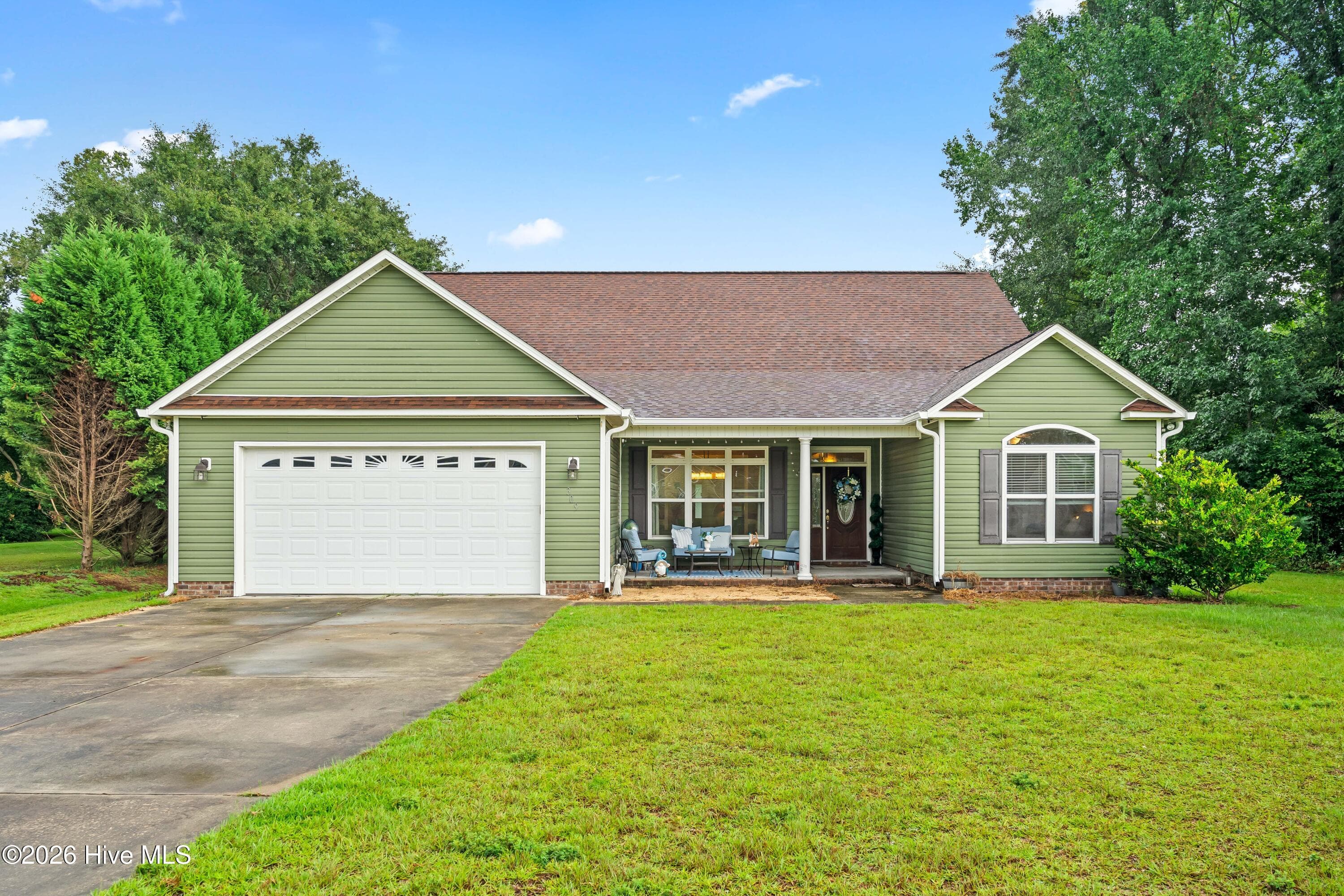 Front of 309 Ramonas Lake Court, New Bern, NC 28560
