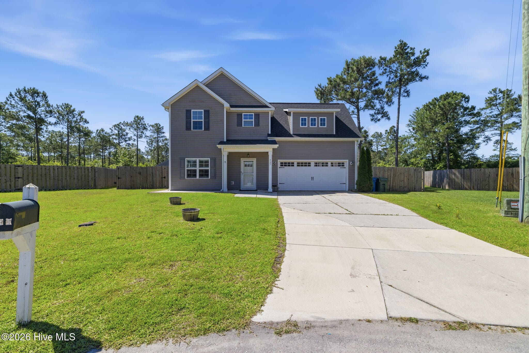 Exterior of 527 Everett Glades, Sneads Ferry, NC 28460