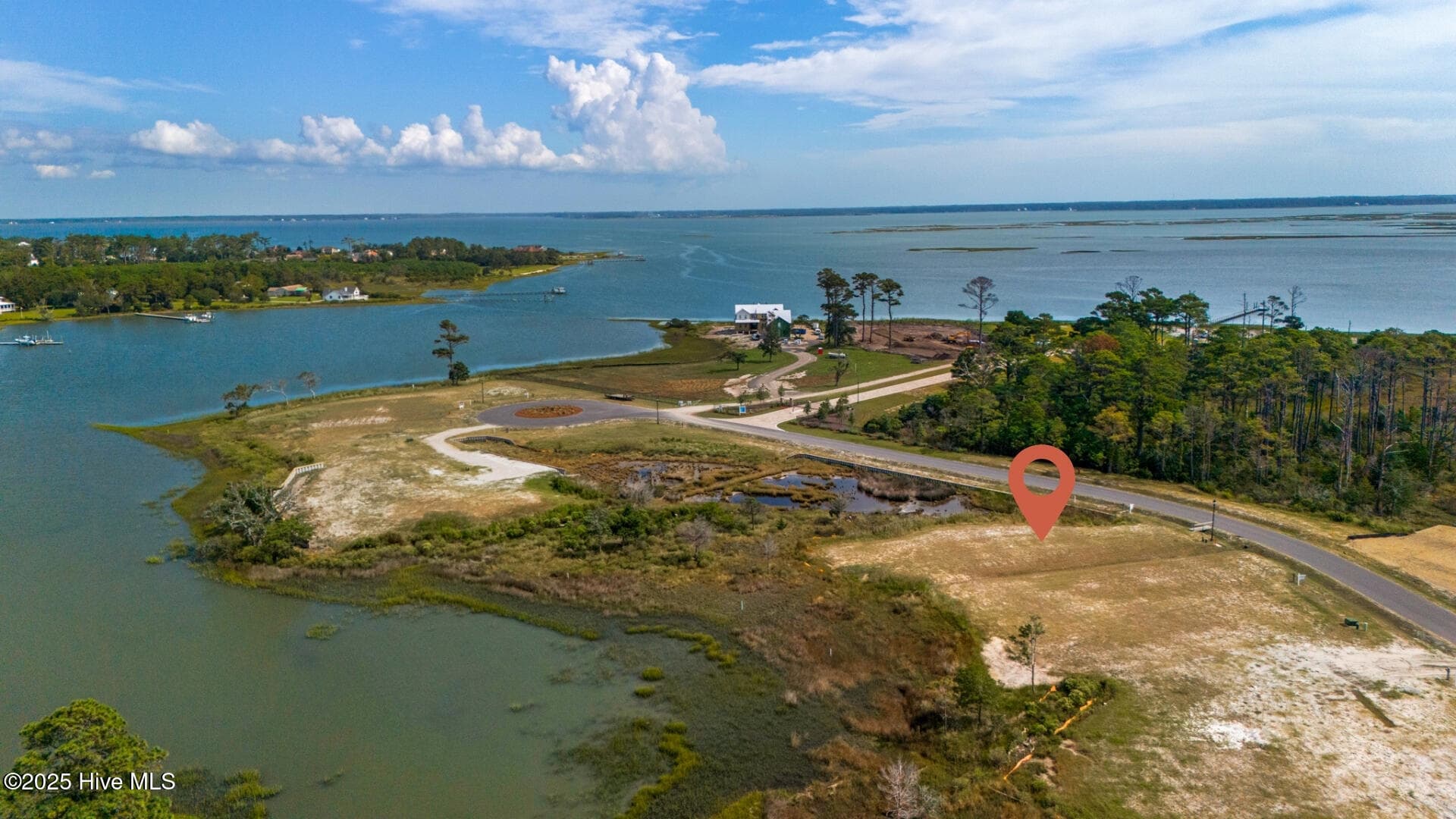 Front of 537 Freedom Park Road, Beaufort, NC 28516