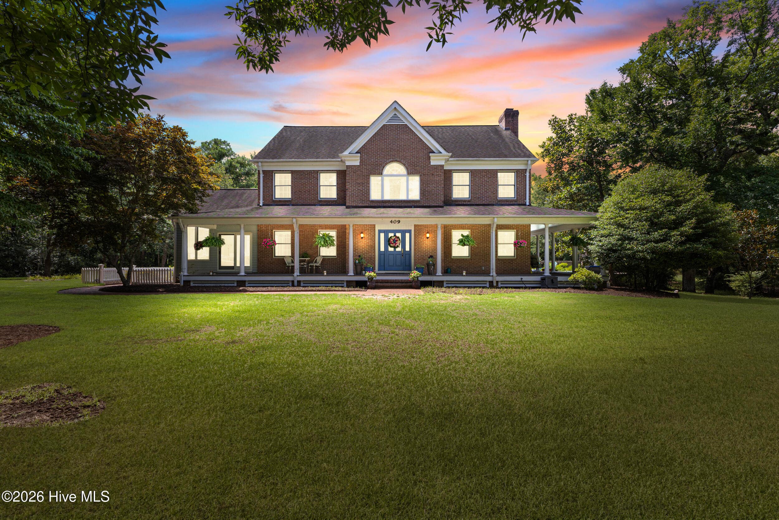Front of 409 Whitebridge Road, Hampstead, NC 28443