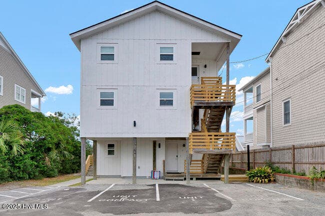 Front of 9 W Atlanta Street 3, Wrightsville Beach, NC 28480