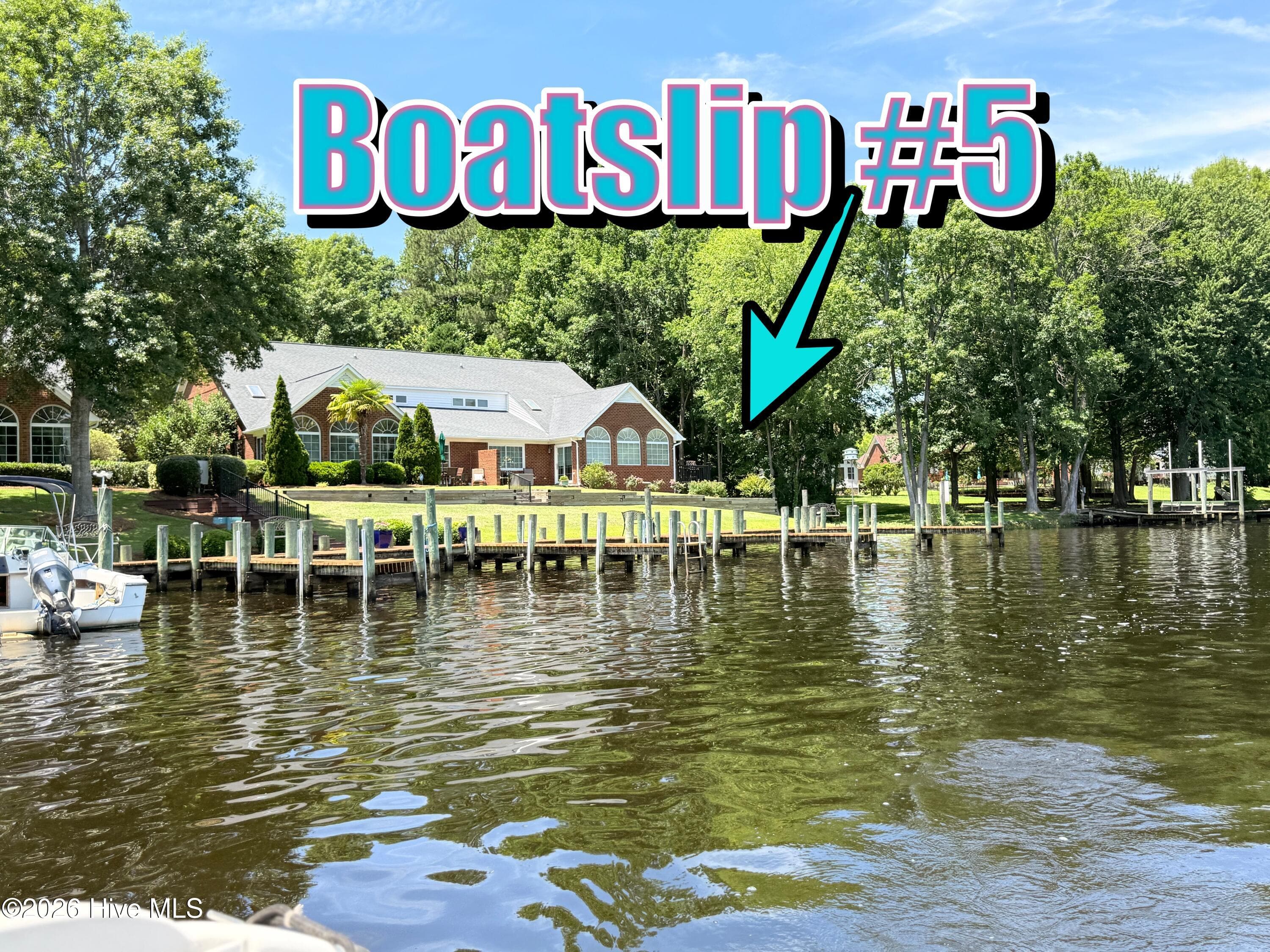 Front of 44 Pier Point, New Bern, NC 28562