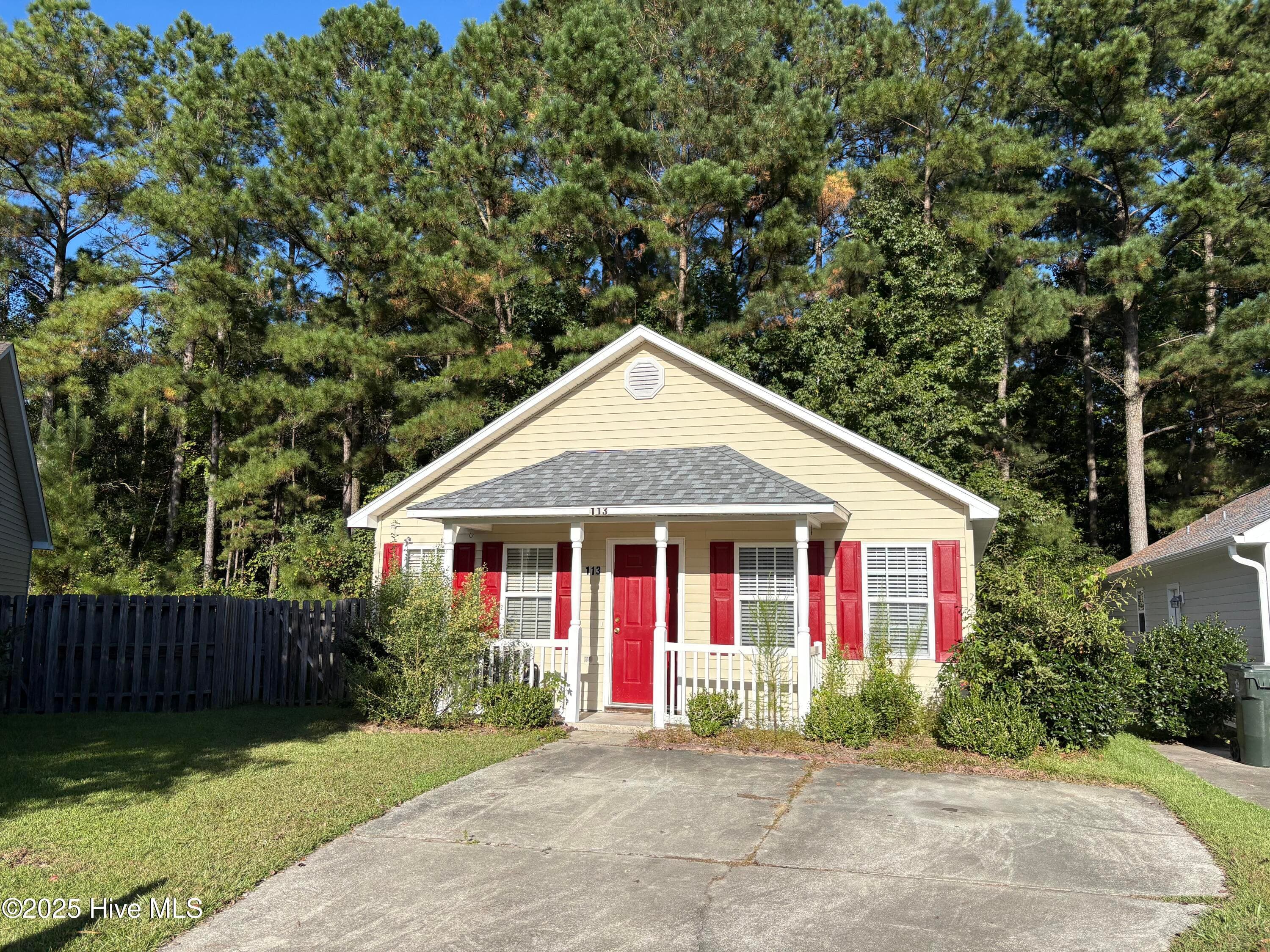 Front of 113 Gladiola Drive, New Bern, NC 28562