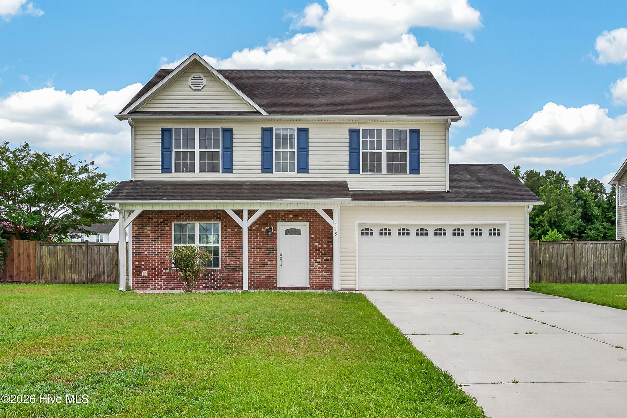 Front of 115 Dukes Lake Circle, Richlands, NC 28574