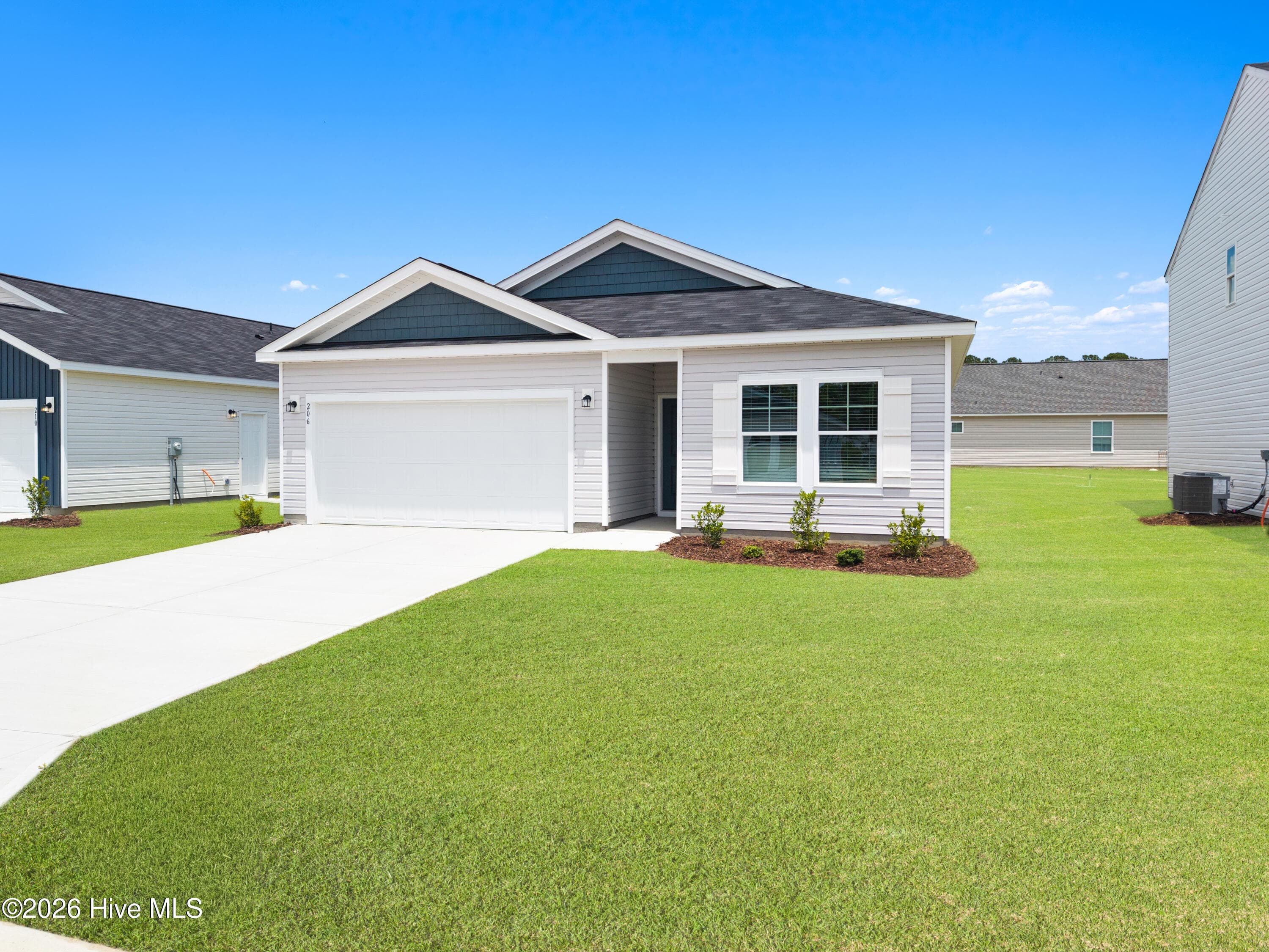 Front of 146 N Squires Lane, Richlands, NC 28574