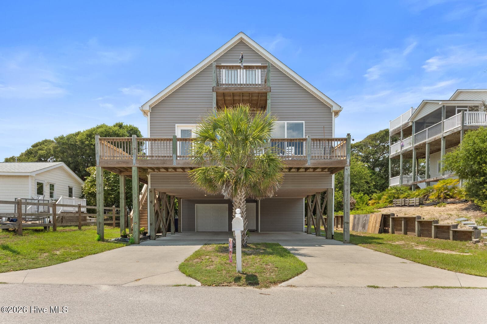Front of 127 Eastview Drive, Emerald Isle, NC 28594