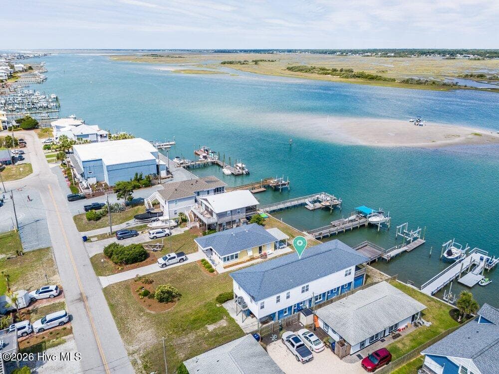 Exterior of 712 Channel Boulevard, Topsail Beach, NC 28445