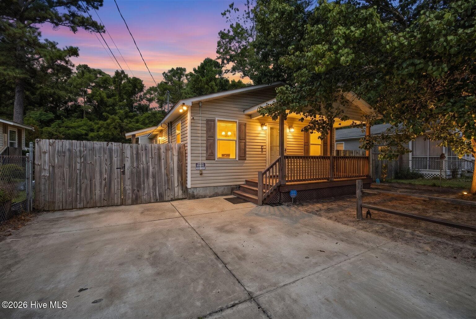 Front of 539 Maides Avenue, Wilmington, NC 28405