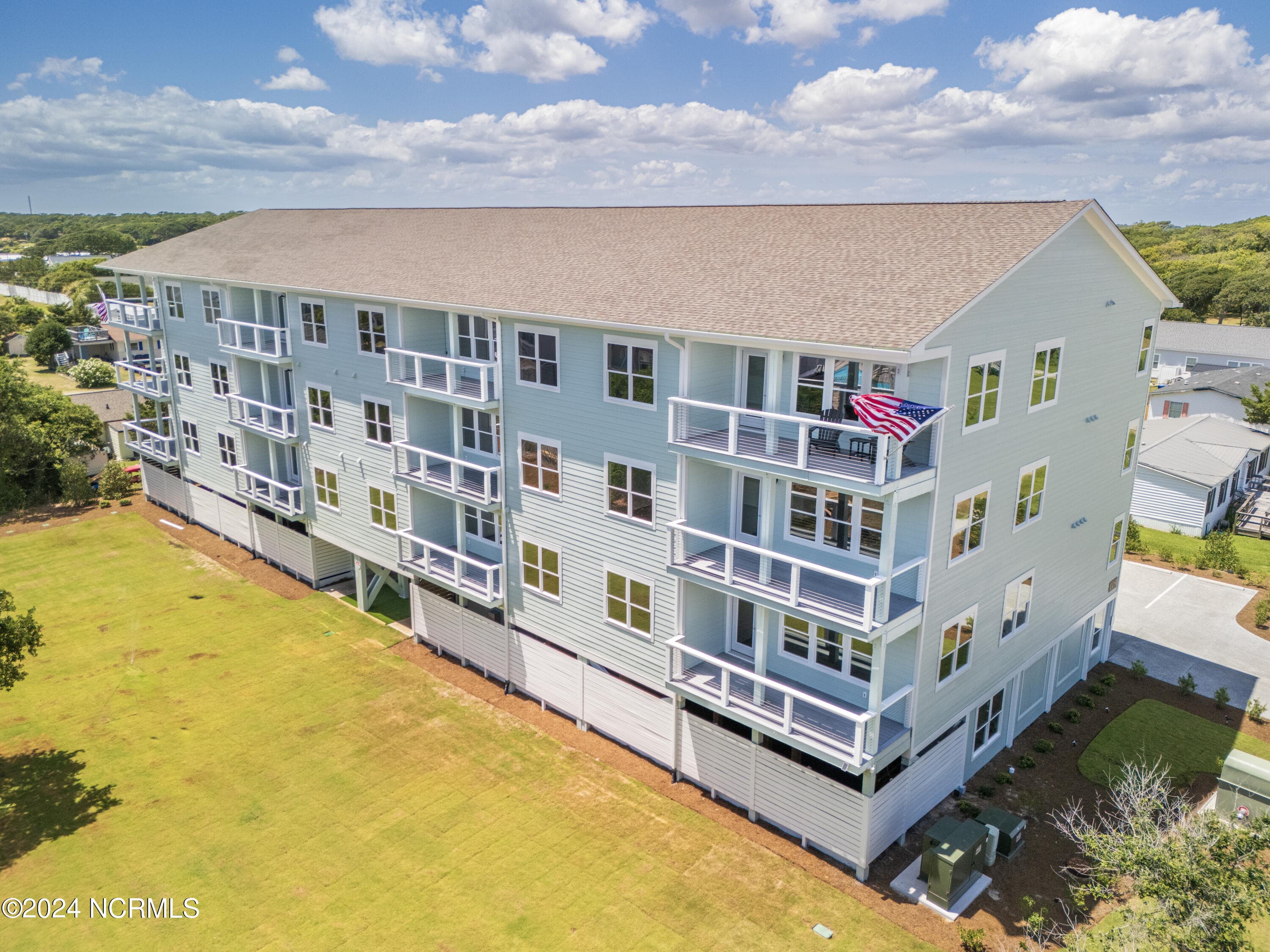 Front of 109 Knollwood Drive G, Atlantic Beach, NC 28512