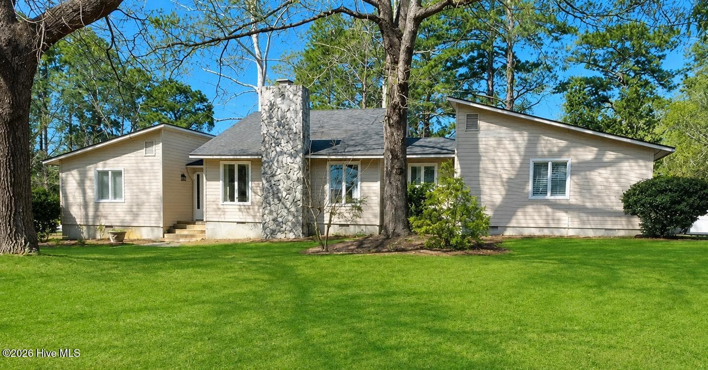 Front of 2422 Tram Road, New Bern, NC 28562