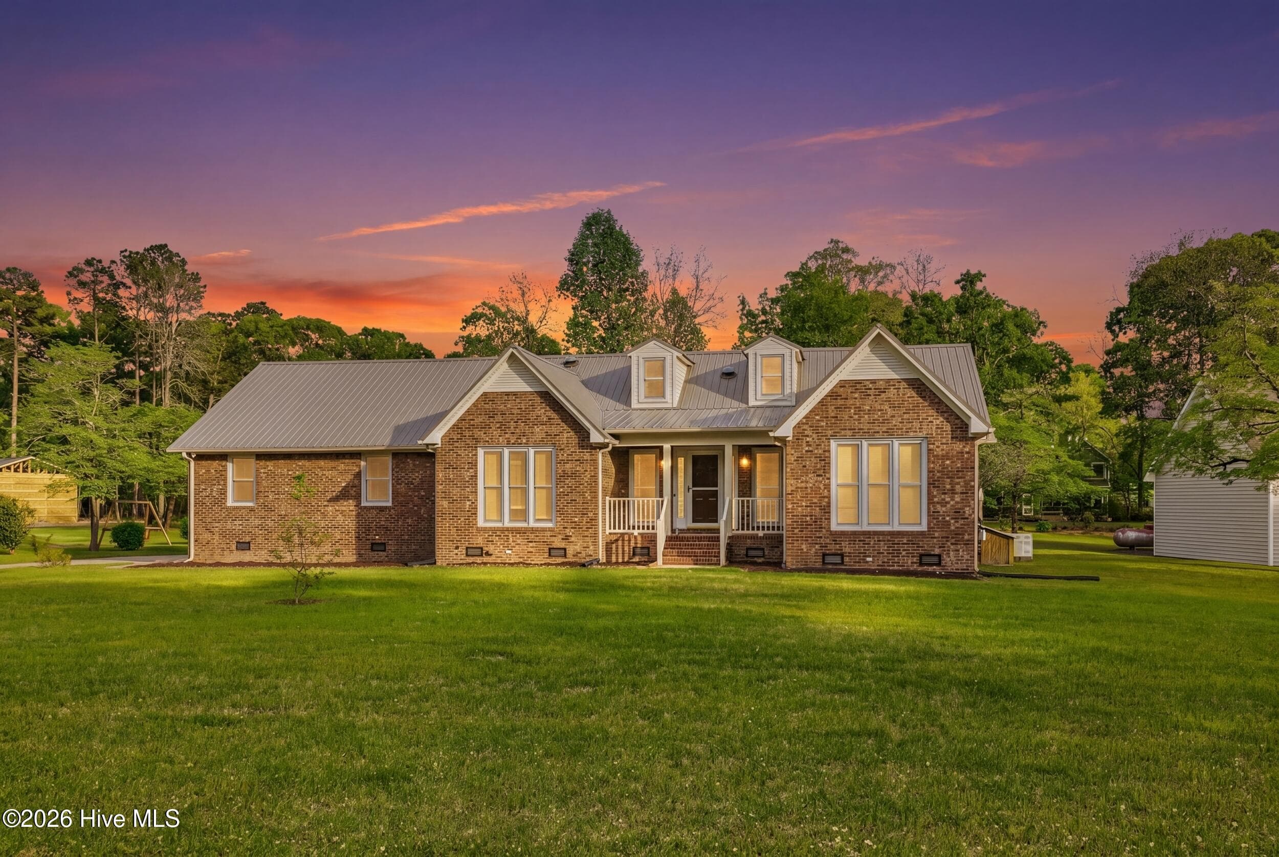 Front of 2514 Hickory Street, New Bern, NC 28562
