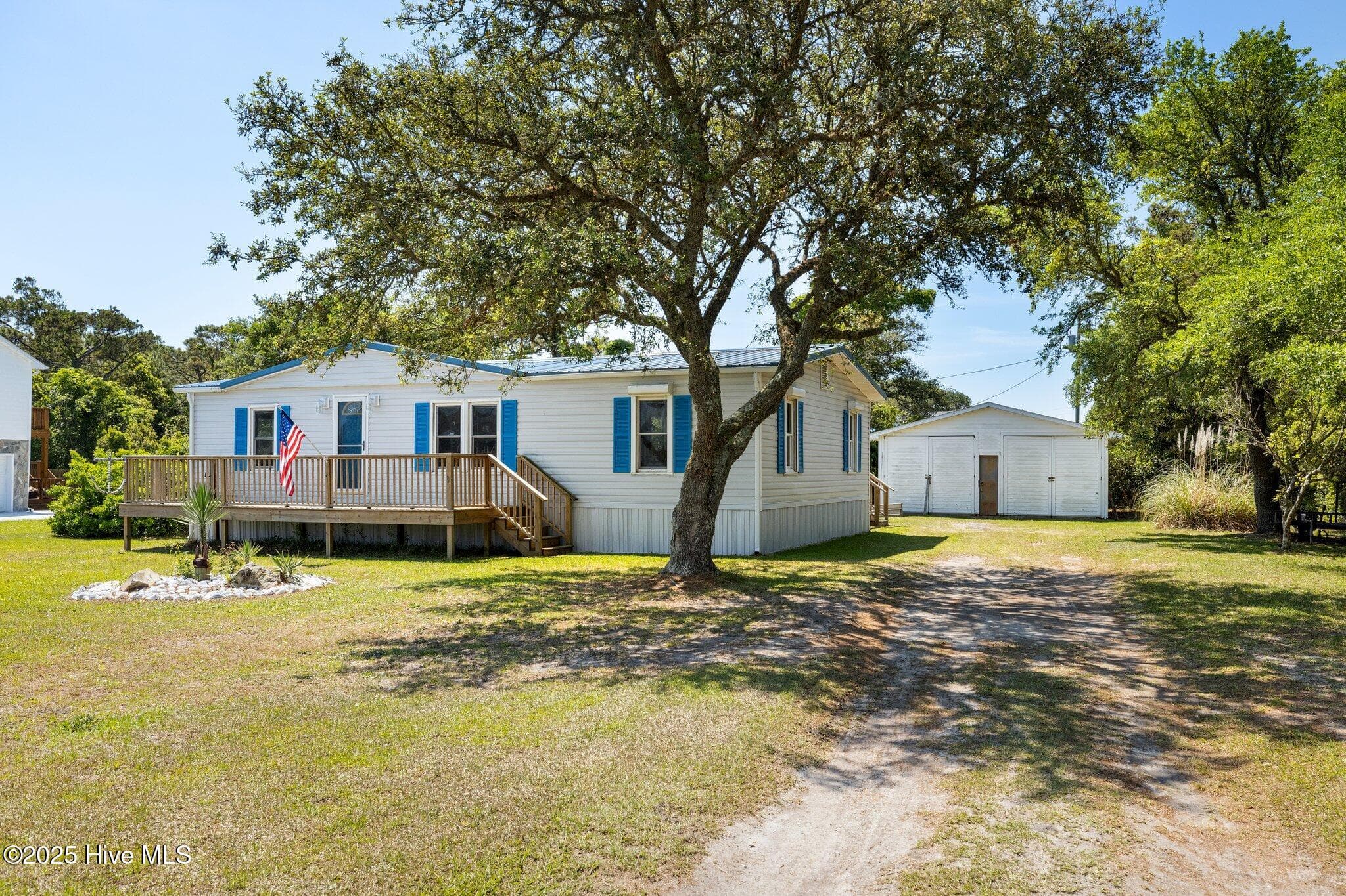 Front of 118 Diamond City Drive, Harkers Island, NC 28531