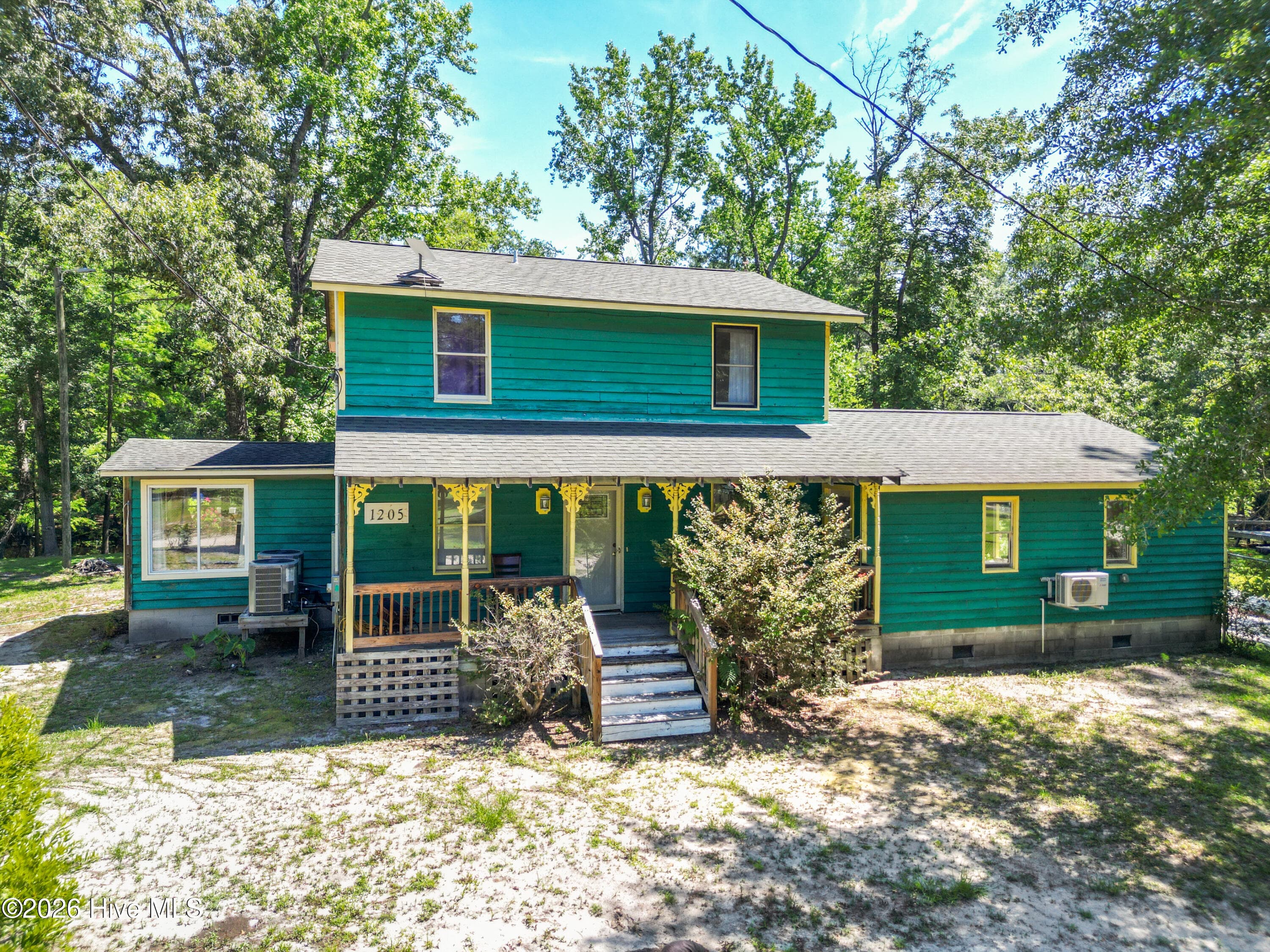 Front of 1205 Shelter Creek Drive, Burgaw, NC 28425