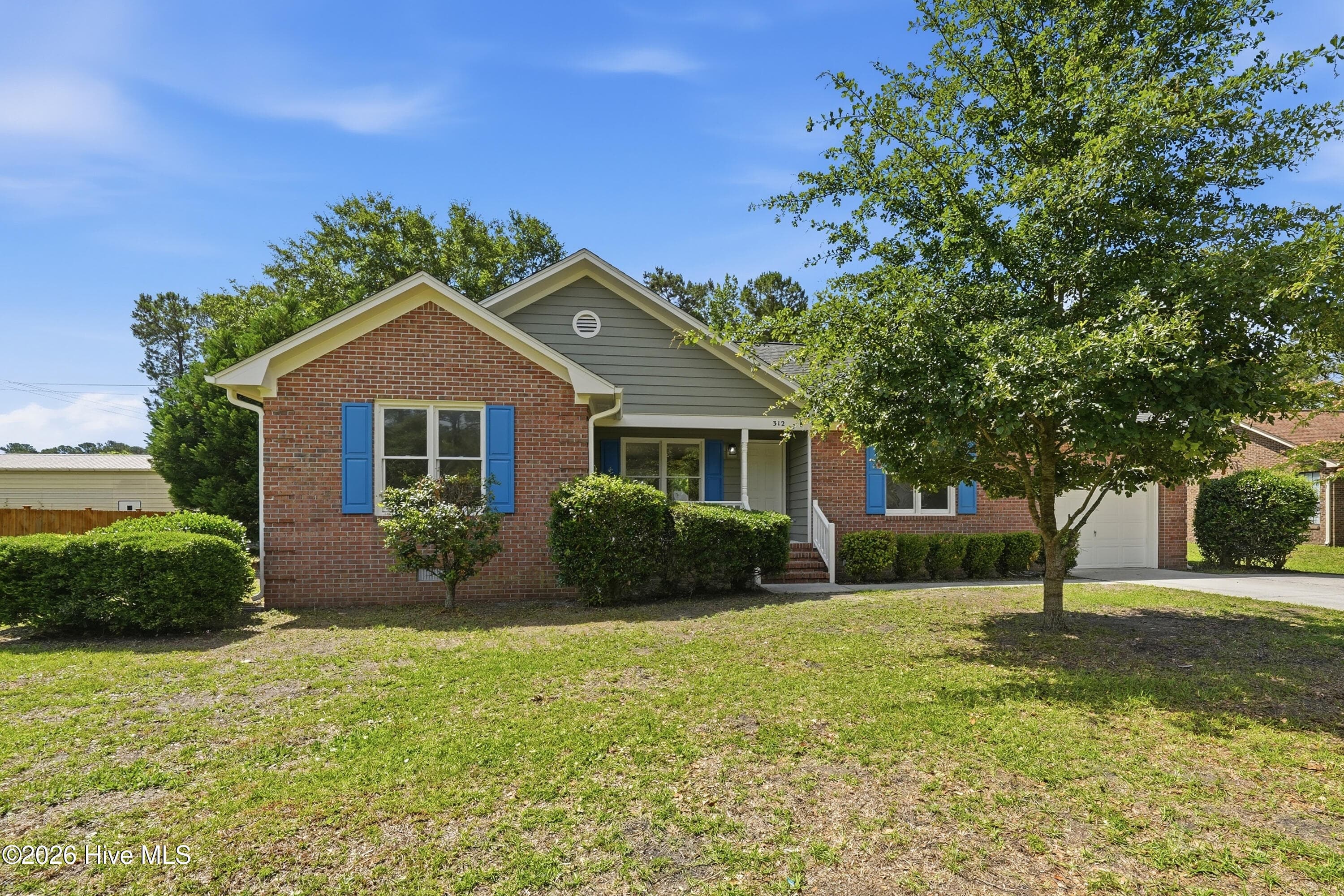 Front of 312 Wendover Lane, Wilmington, NC 28411