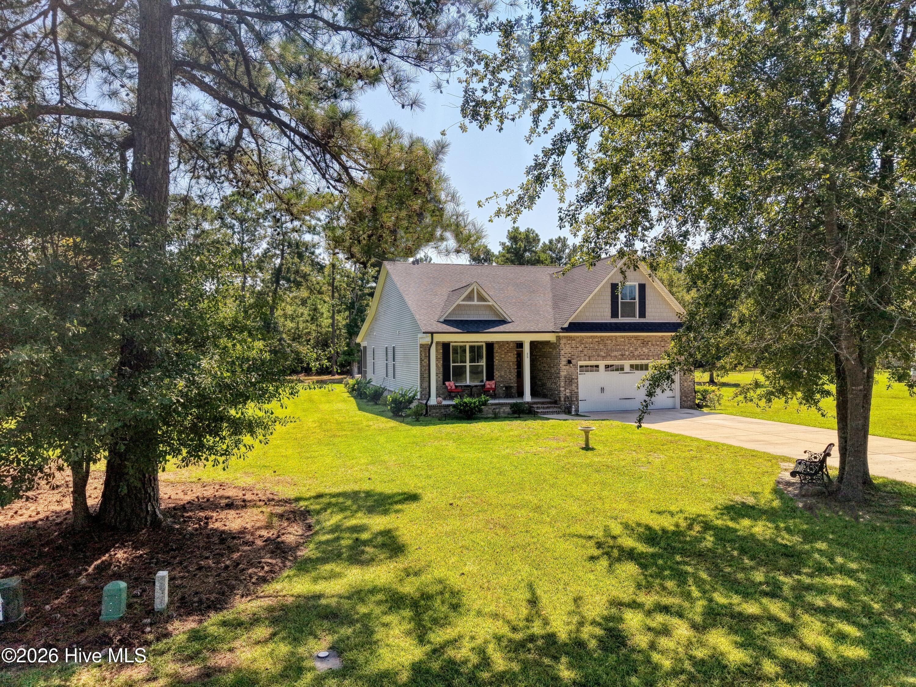 Front of 25 S Beatrice Drive, Rocky Point, NC 28457