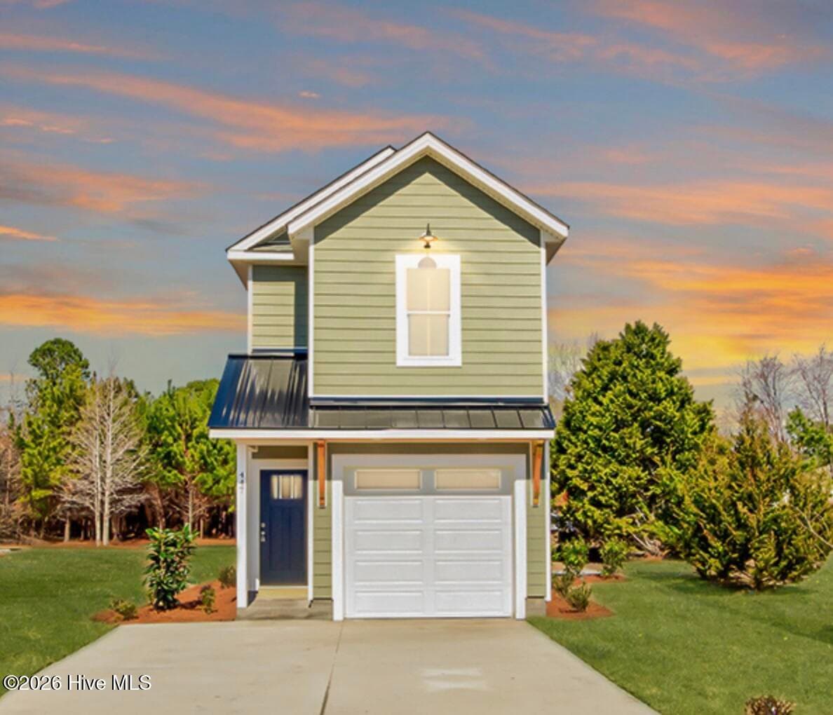 Front of 447 Factory Road, Hampstead, NC 28443