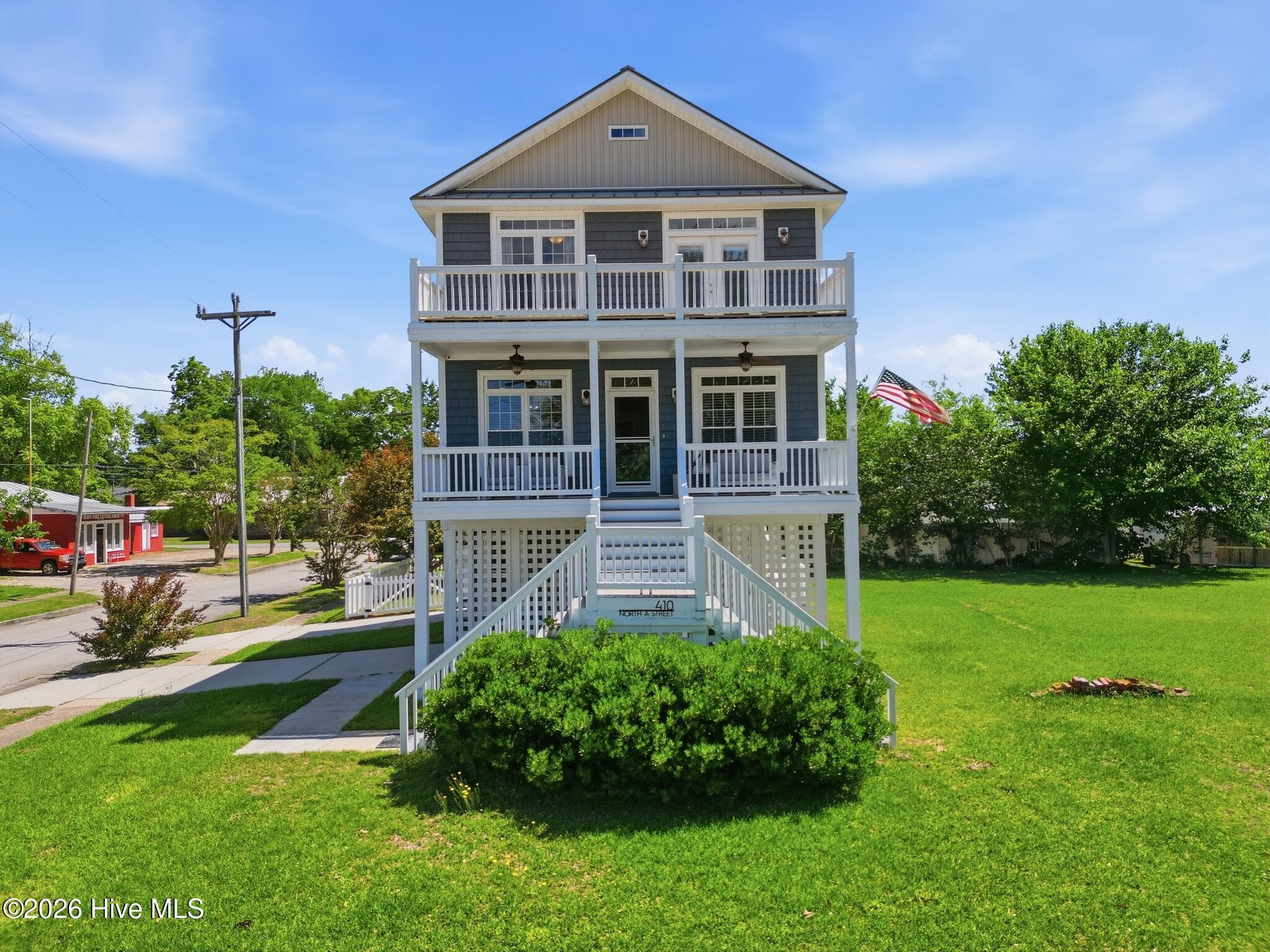 Front of 410 N A Street, Bridgeton, NC 28519