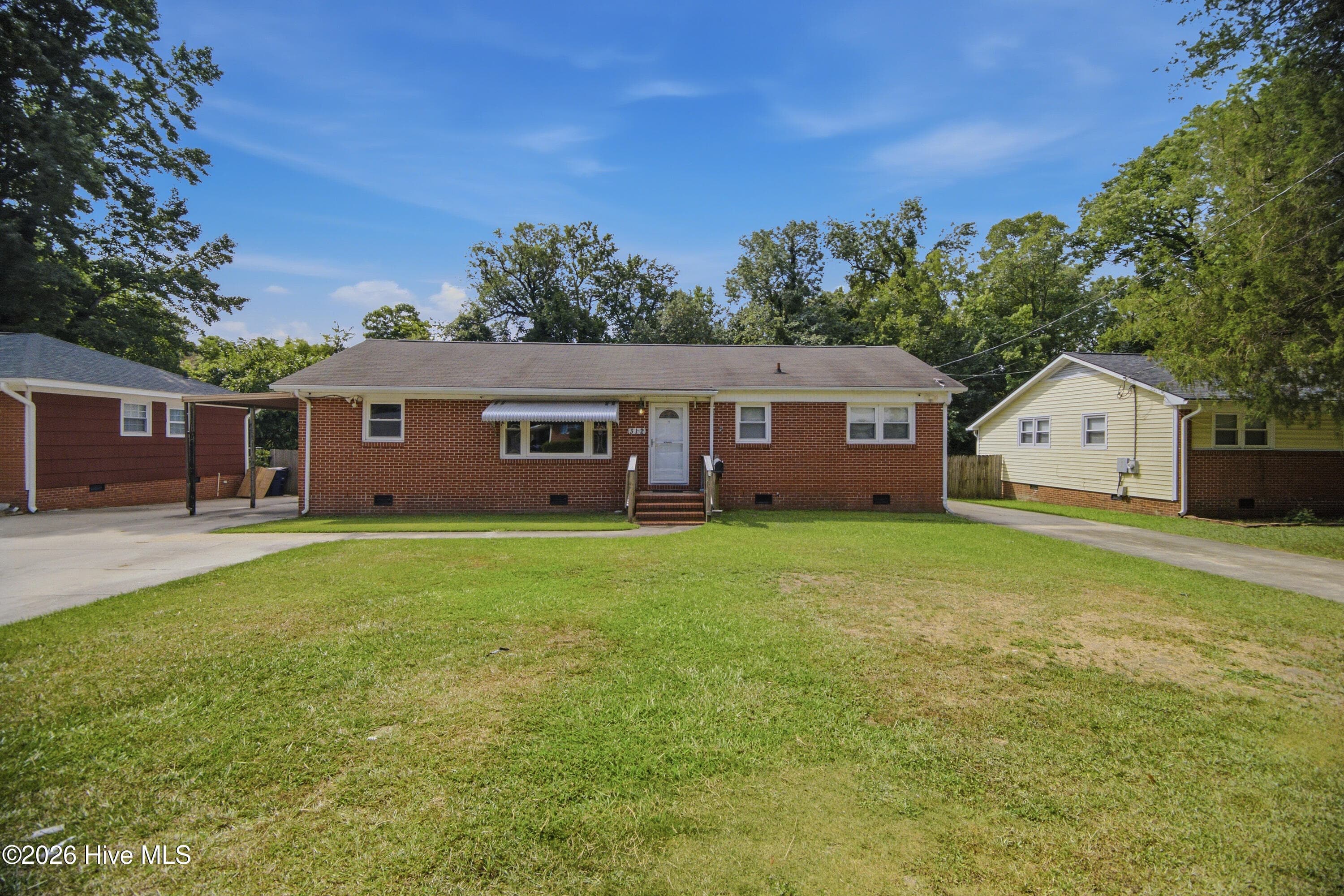Front of 312 White Oak Street, Jacksonville, NC 28540