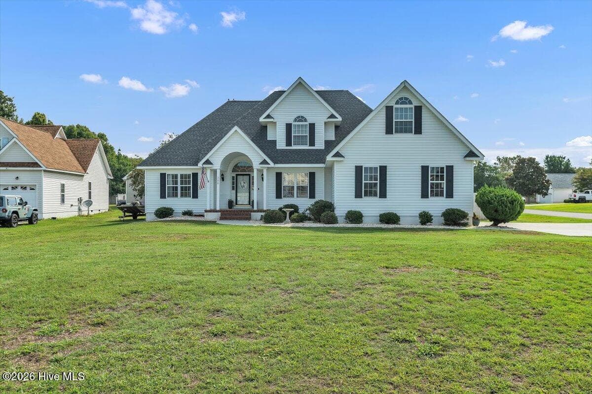 Front of 300 Oyster Cut, Newport, NC 28570