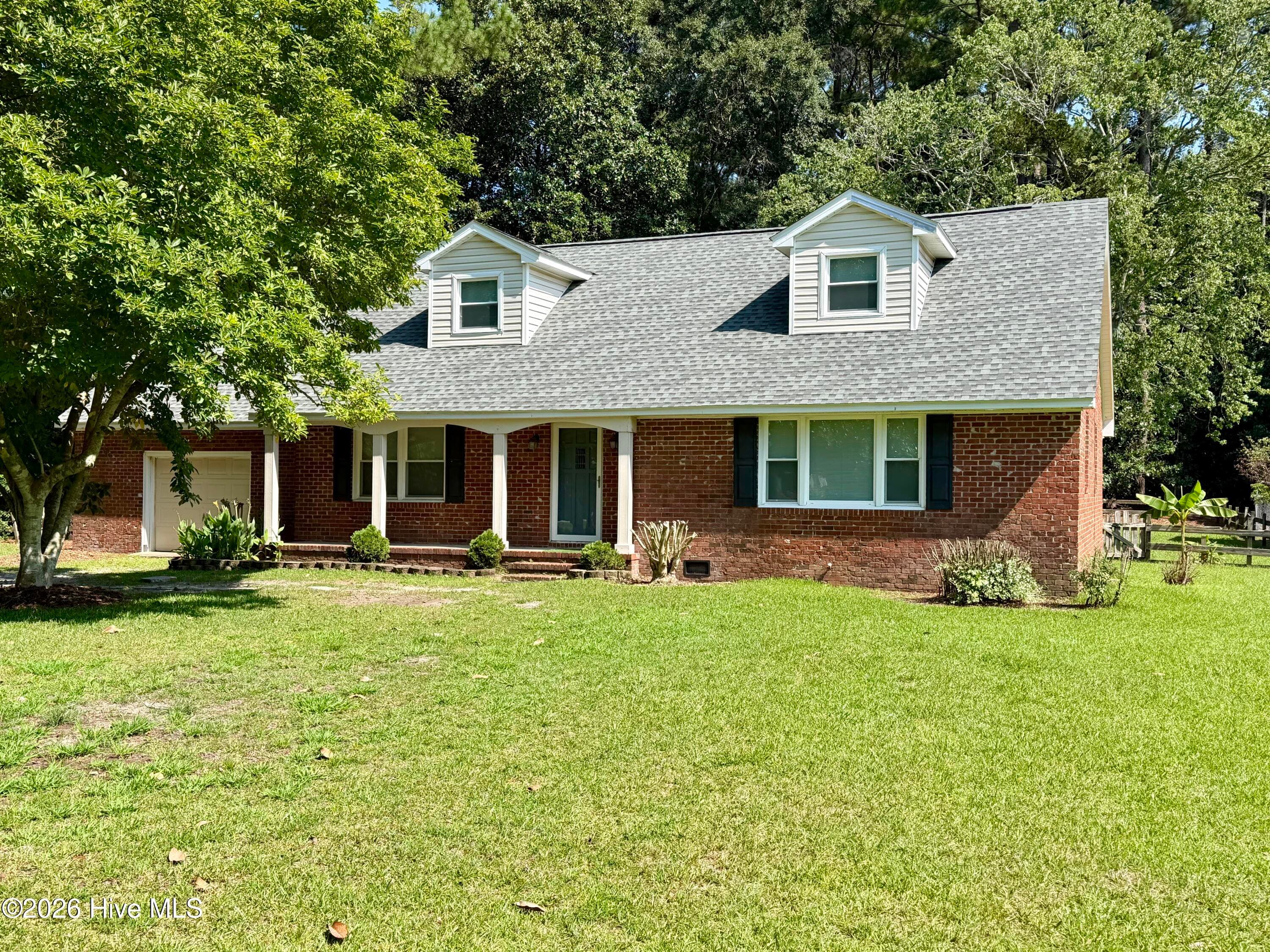 Front of 216 Rockledge Road, New Bern, NC 28562
