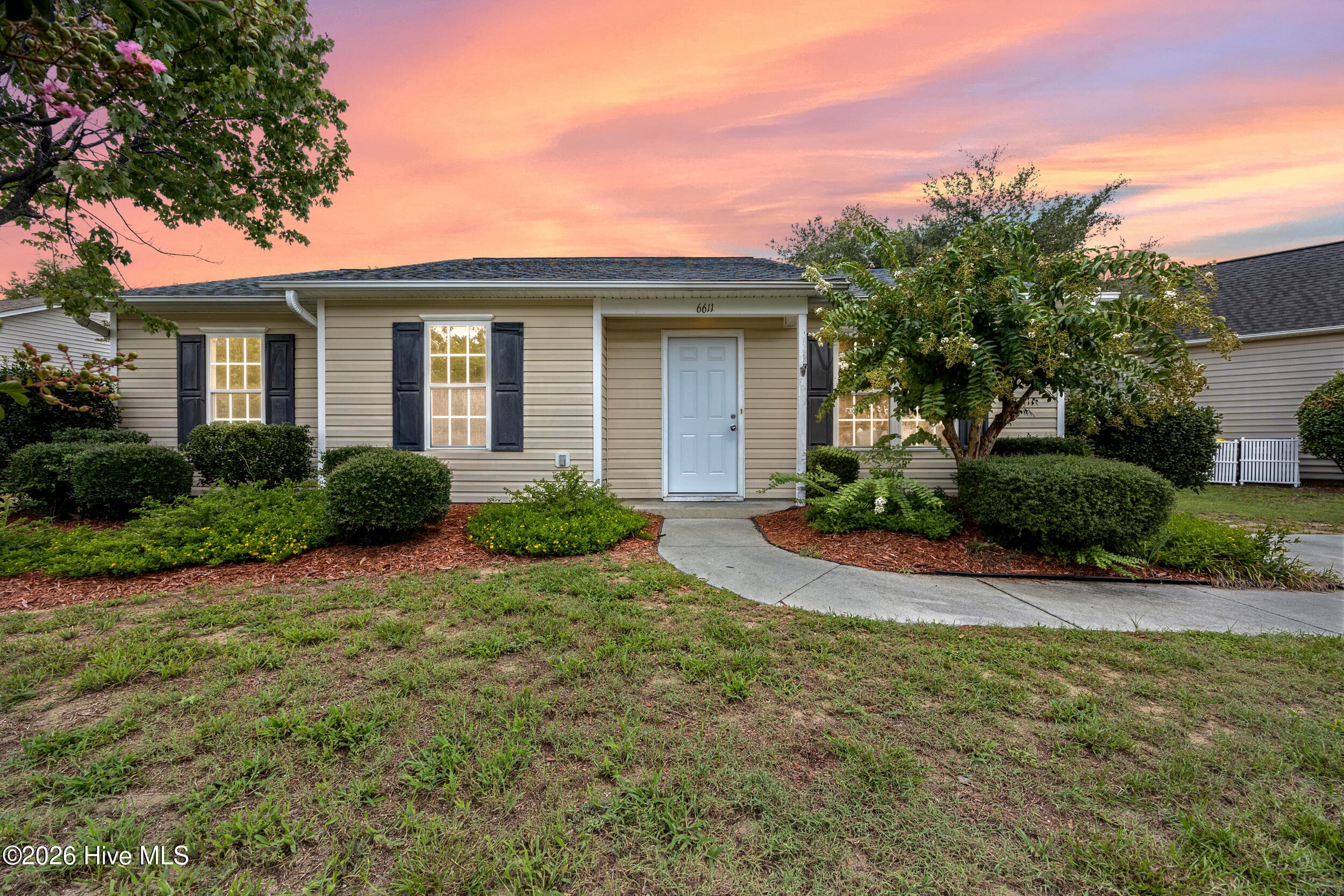 Front of 6611 Stoddard Road, Wilmington, NC 28412
